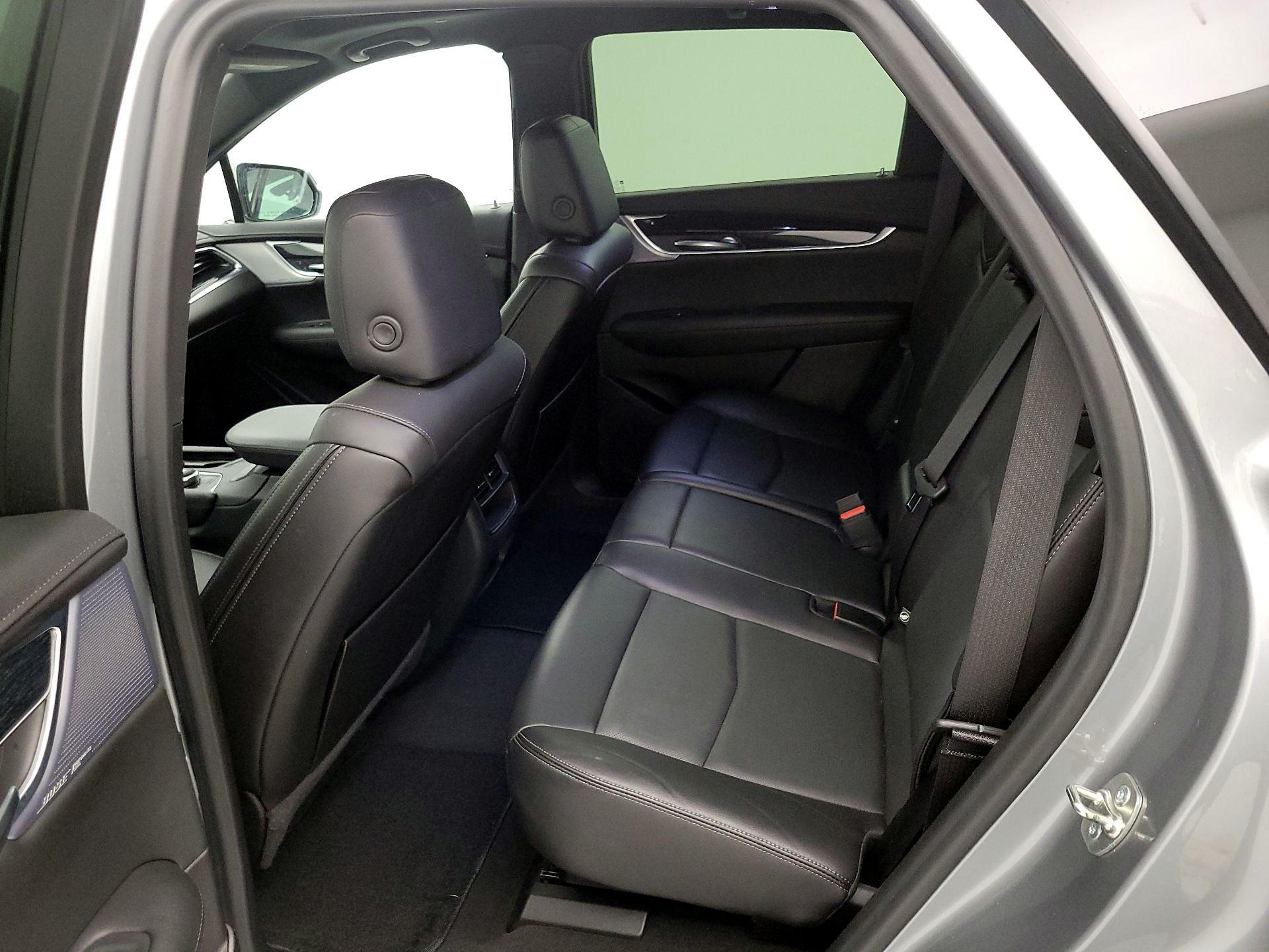 Thumbnail: 2025 Cadillac XT5 - 18