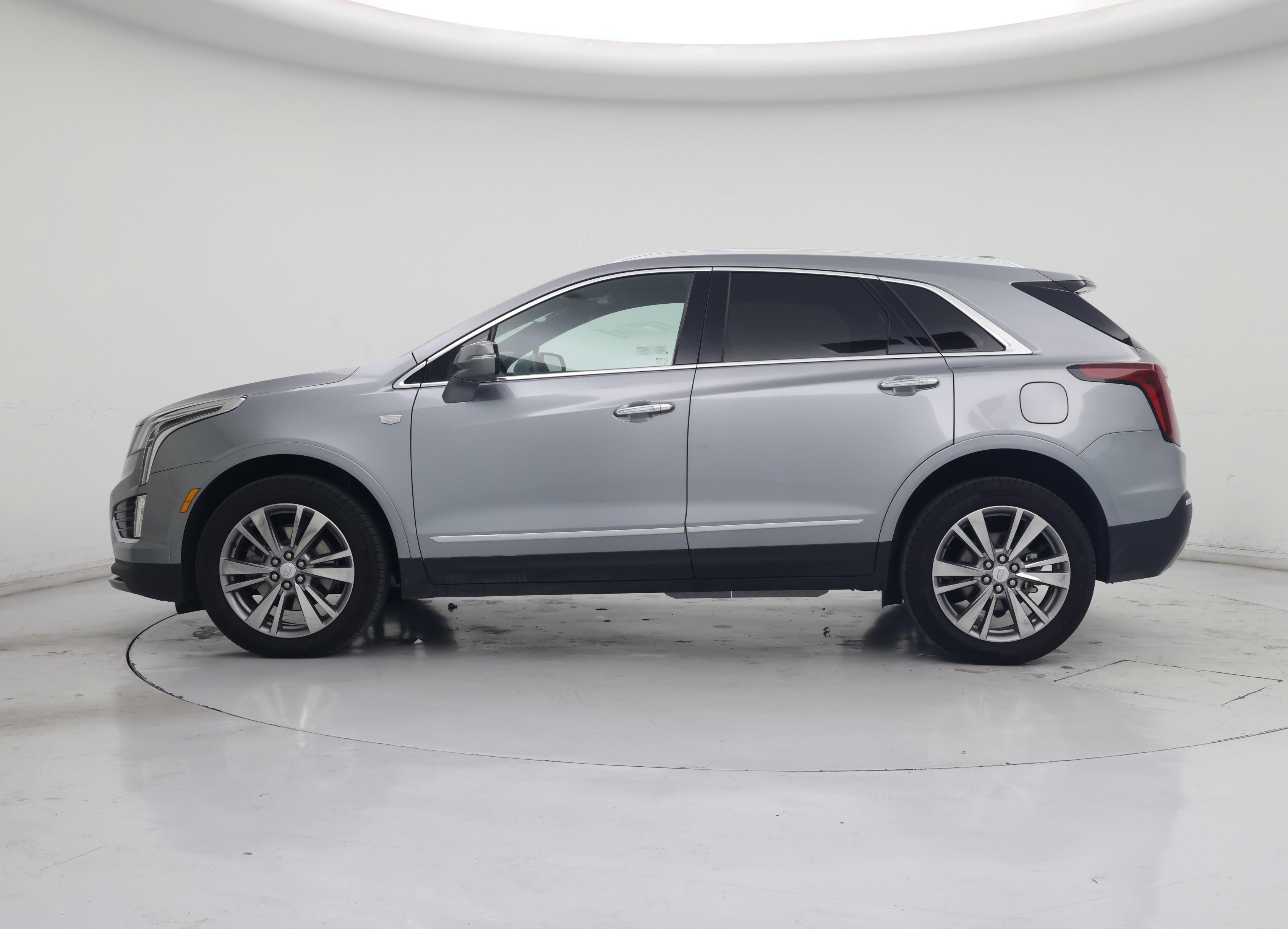 Thumbnail: 2025 Cadillac XT5 - 3