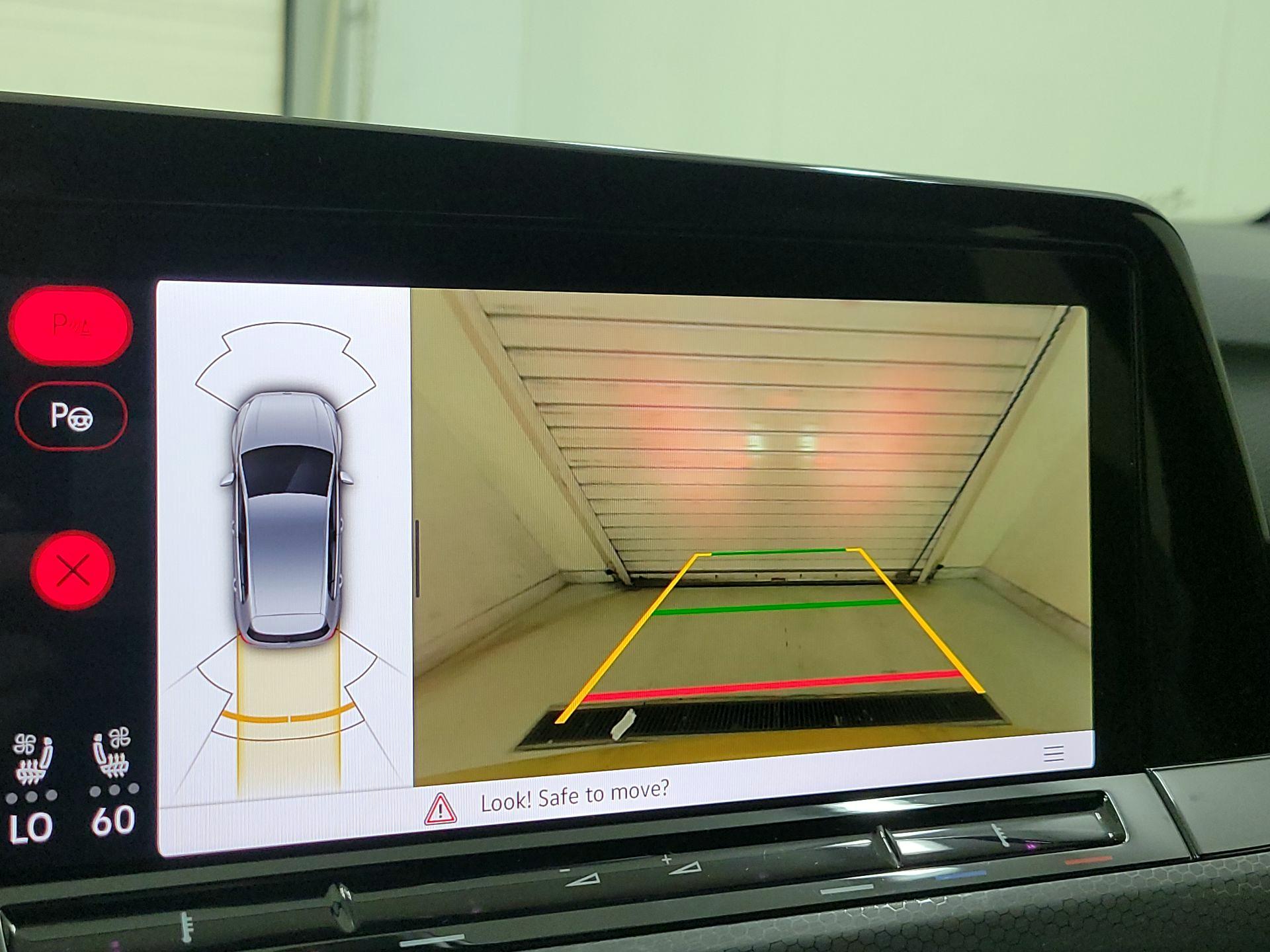 Thumbnail: 2022 Volkswagen Golf - 14