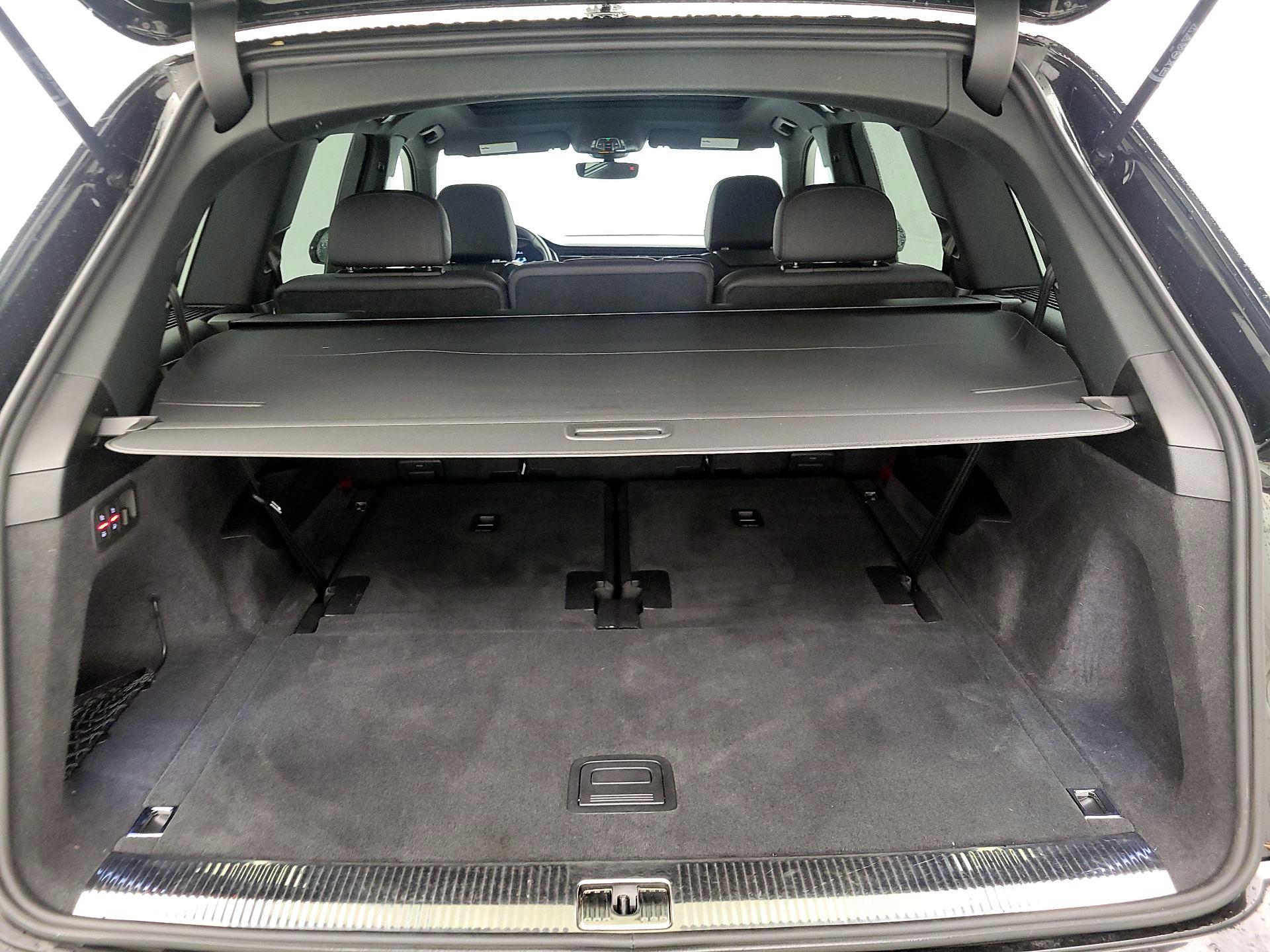 Thumbnail: 2023 Audi Q7 - 20