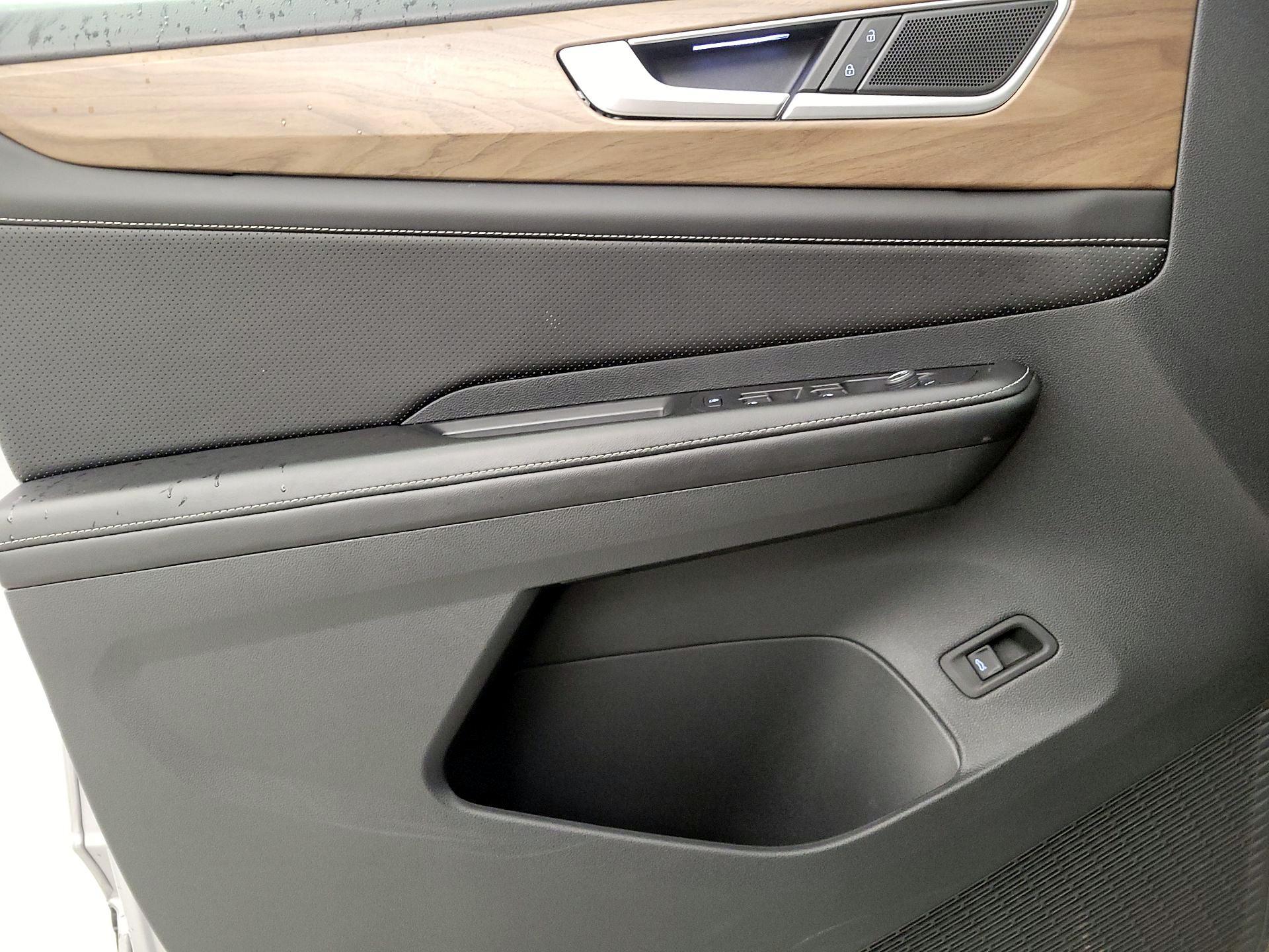 Thumbnail: 2024 Volkswagen Atlas - 12