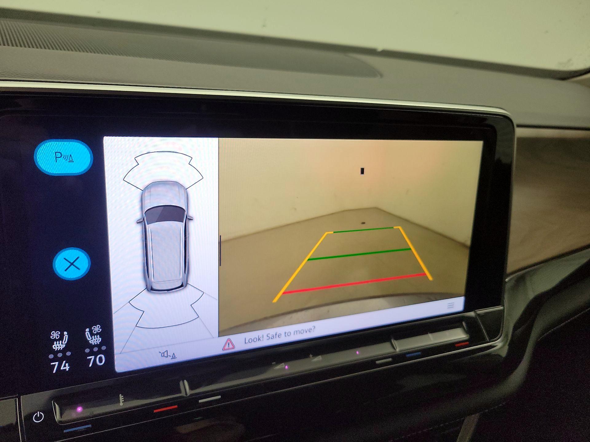 Thumbnail: 2024 Volkswagen Atlas - 14