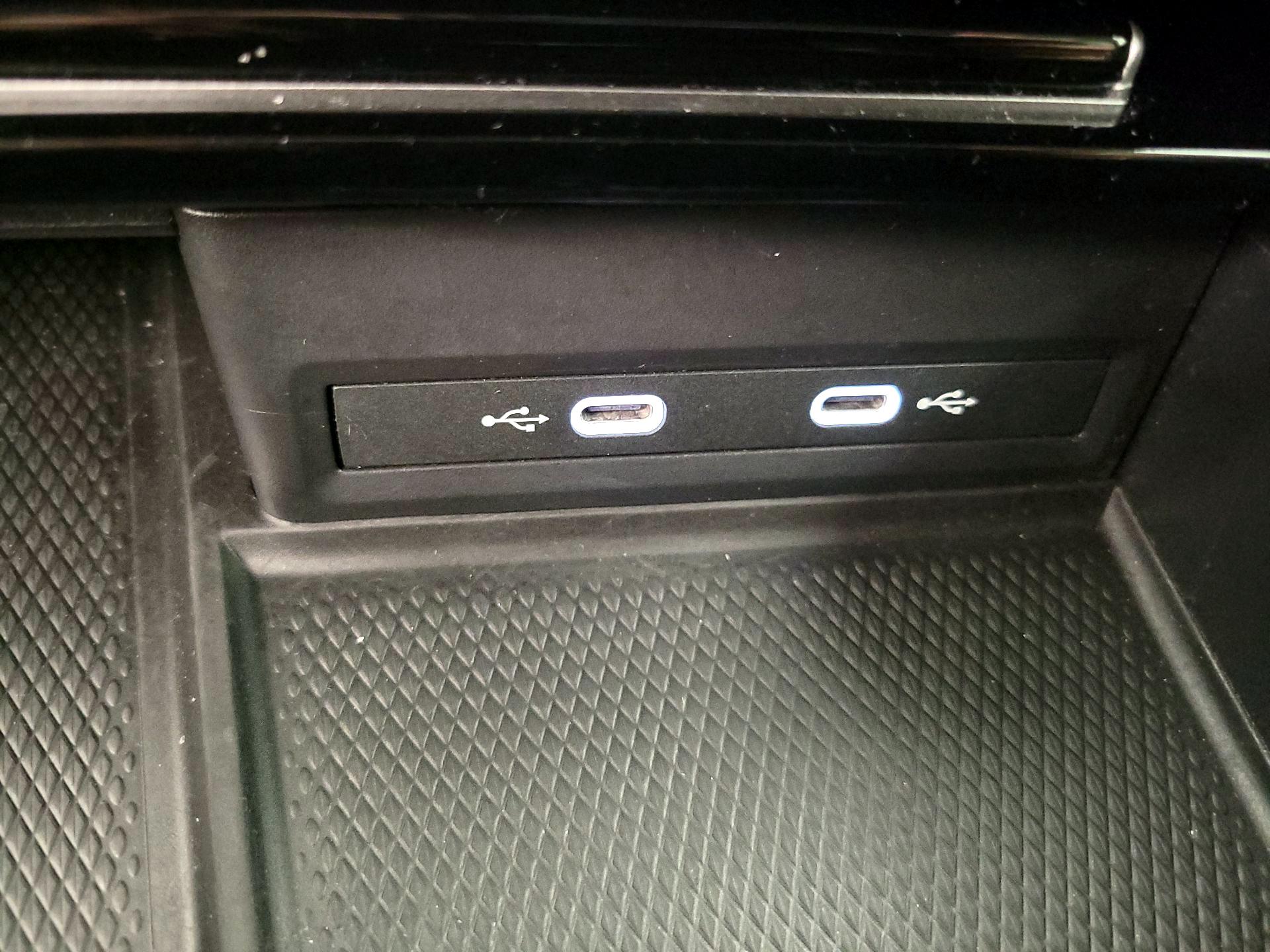 Thumbnail: 2024 Volkswagen Atlas - 18