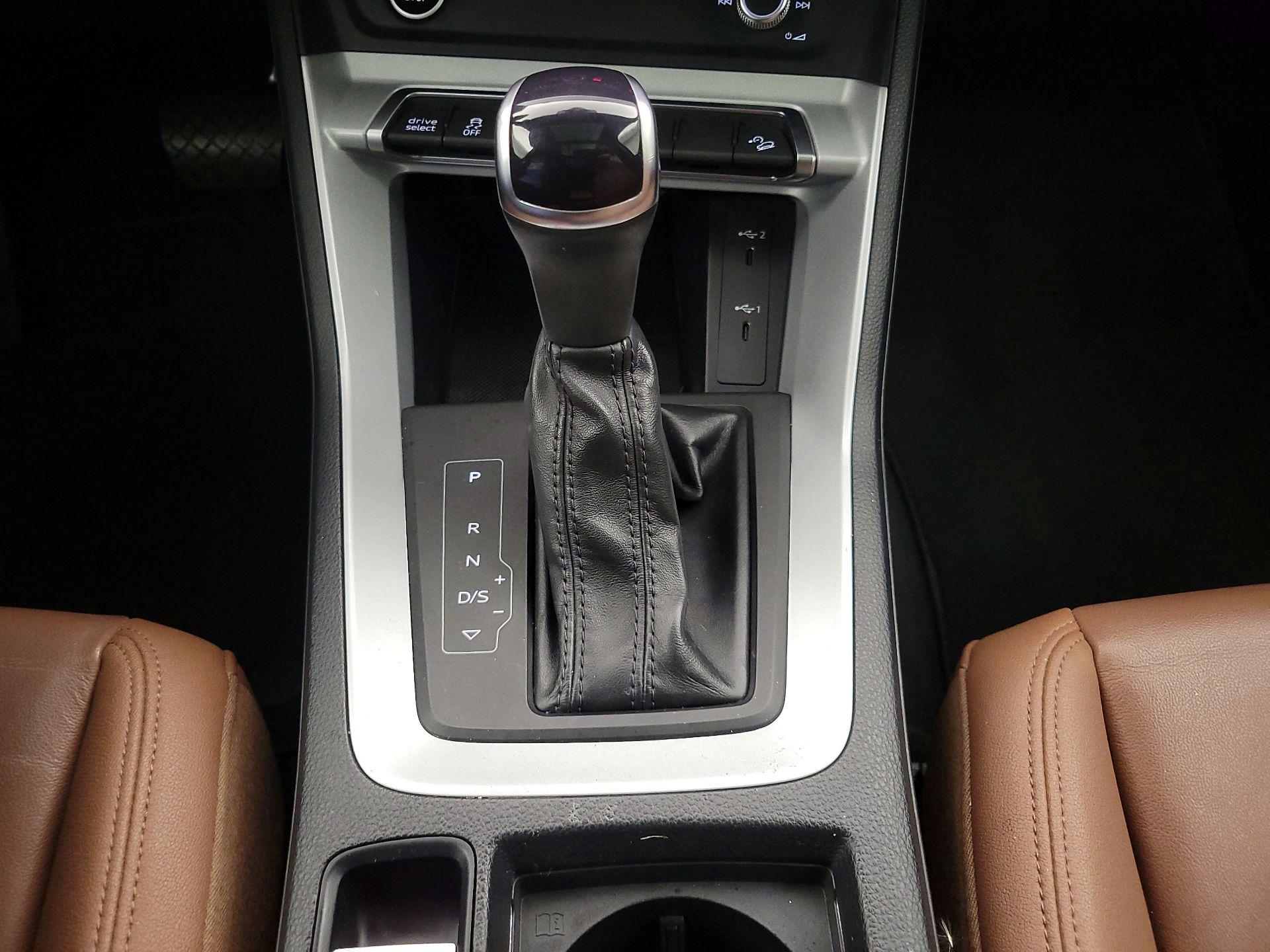 Thumbnail: 2023 Audi Q3 - 17