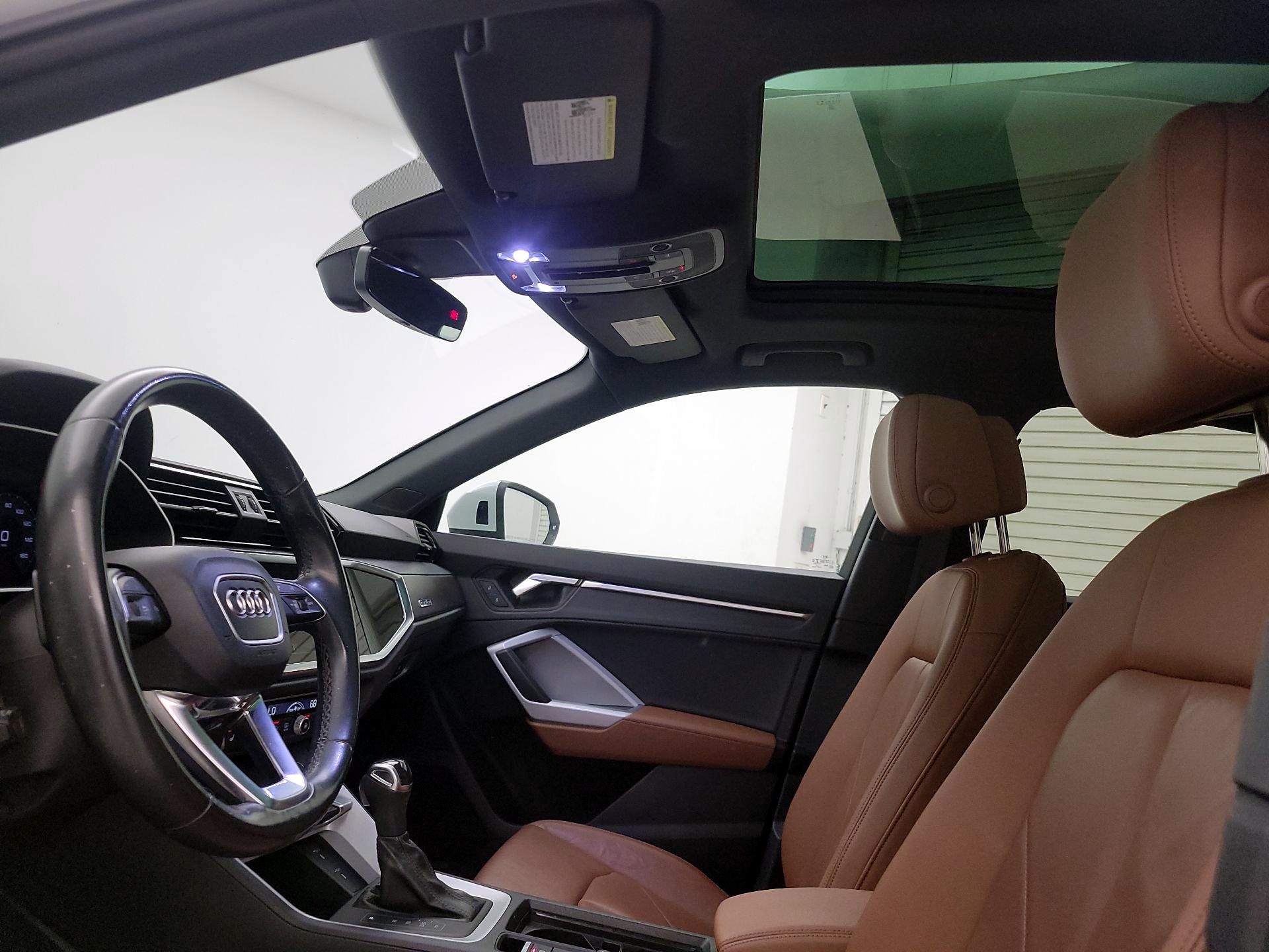 Thumbnail: 2023 Audi Q3 - 19