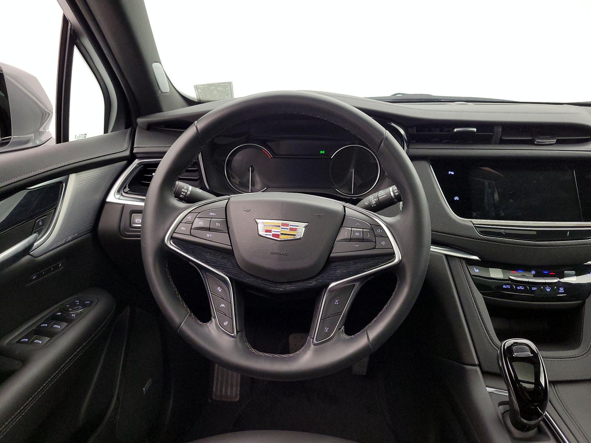 Thumbnail: 2025 Cadillac XT5 - 10