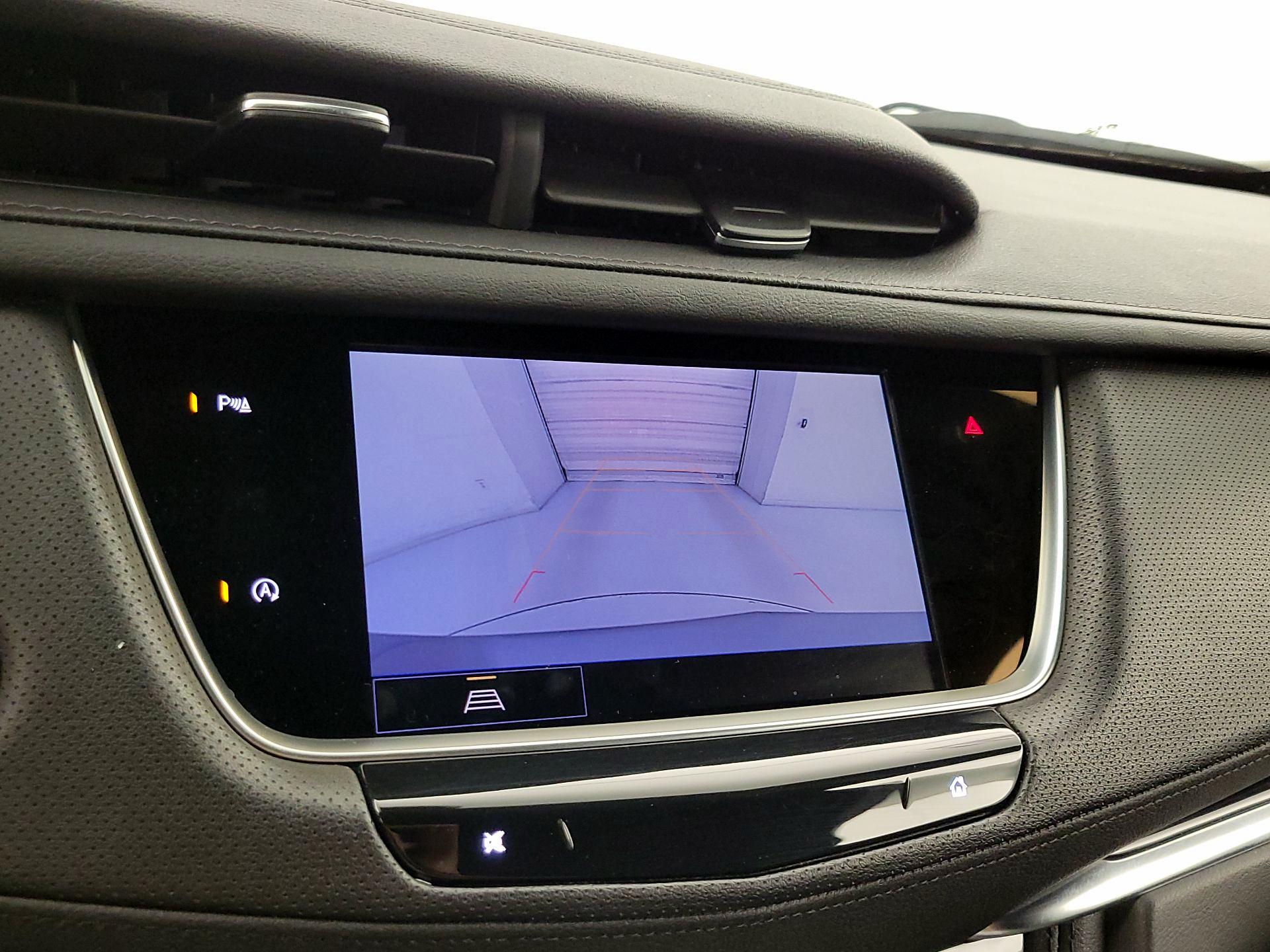 Thumbnail: 2025 Cadillac XT5 - 16