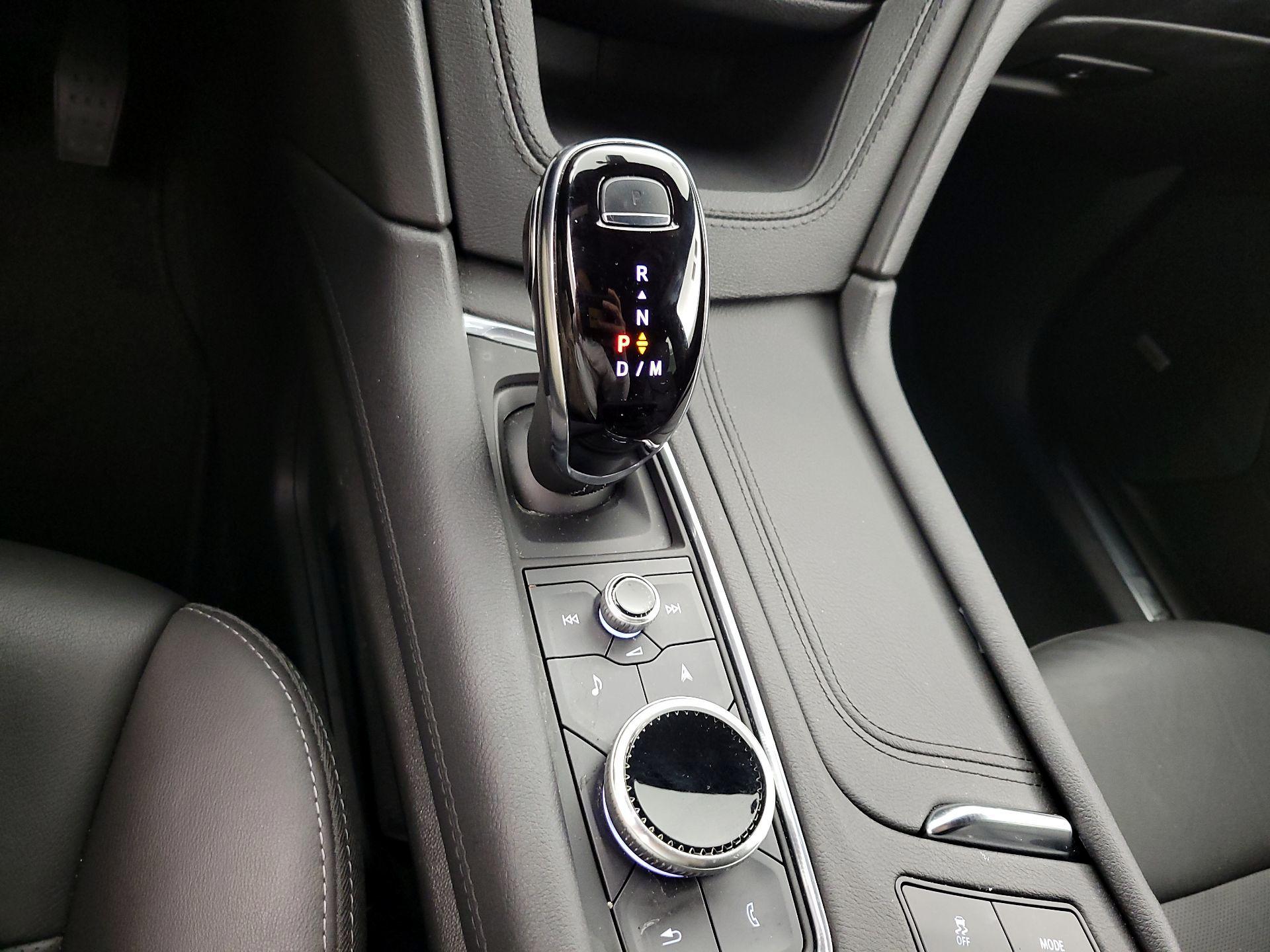 Thumbnail: 2025 Cadillac XT5 - 18