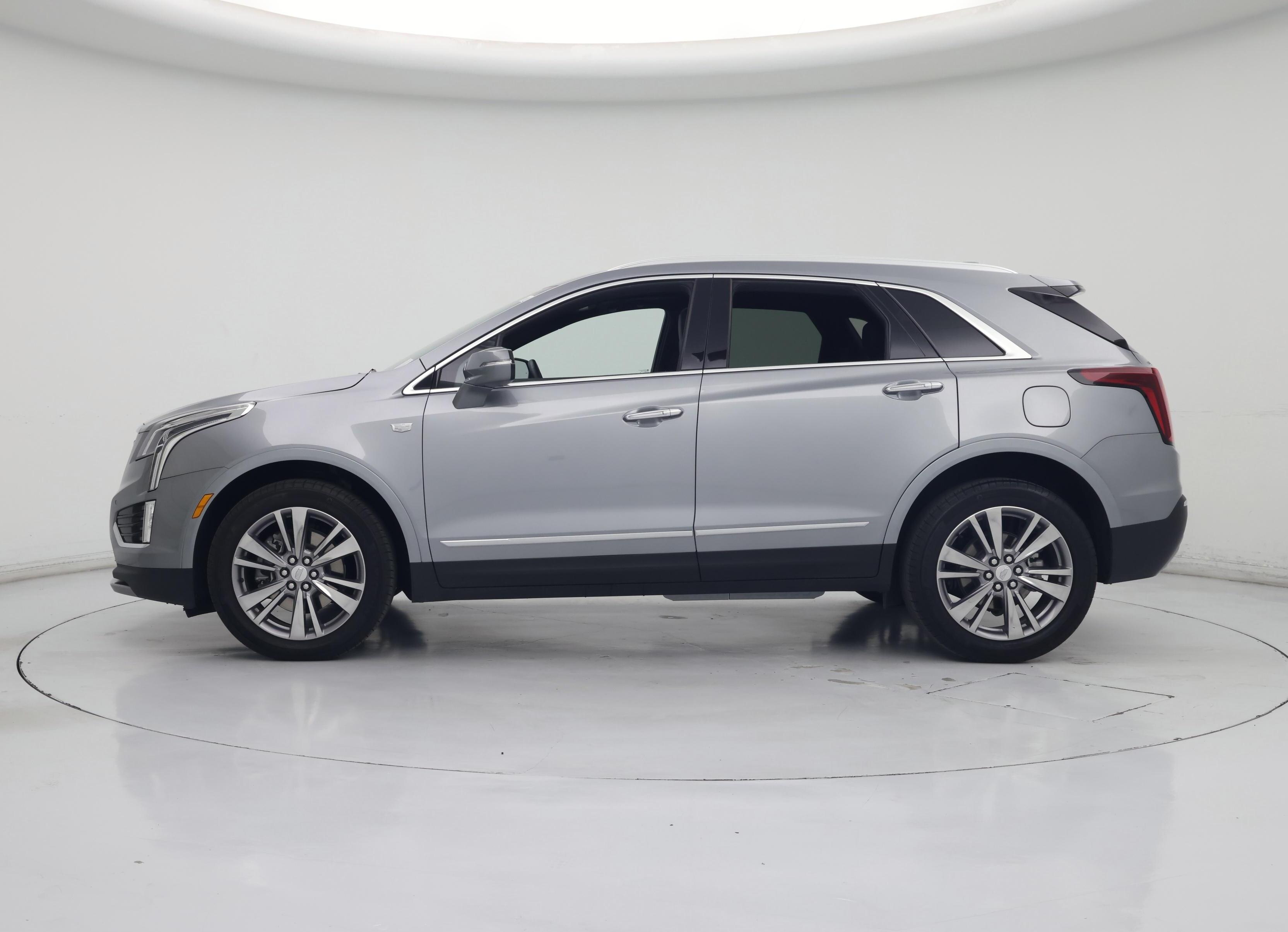 Thumbnail: 2025 Cadillac XT5 - 3