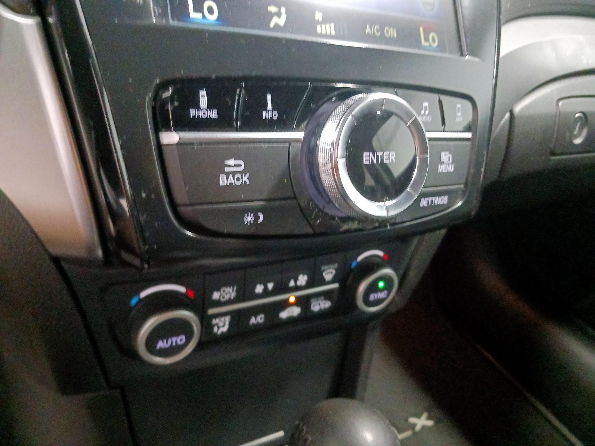 Thumbnail: 2017 Acura ILX - 15