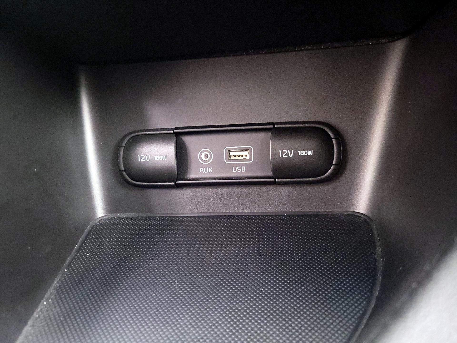 Thumbnail: 2019 Kia Sportage - 18