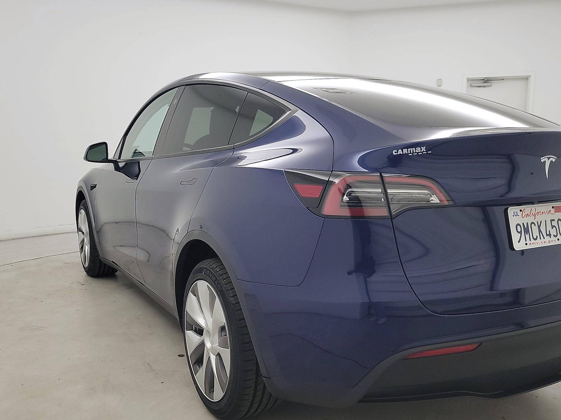 Thumbnail: 2023 Tesla Model Y - 7