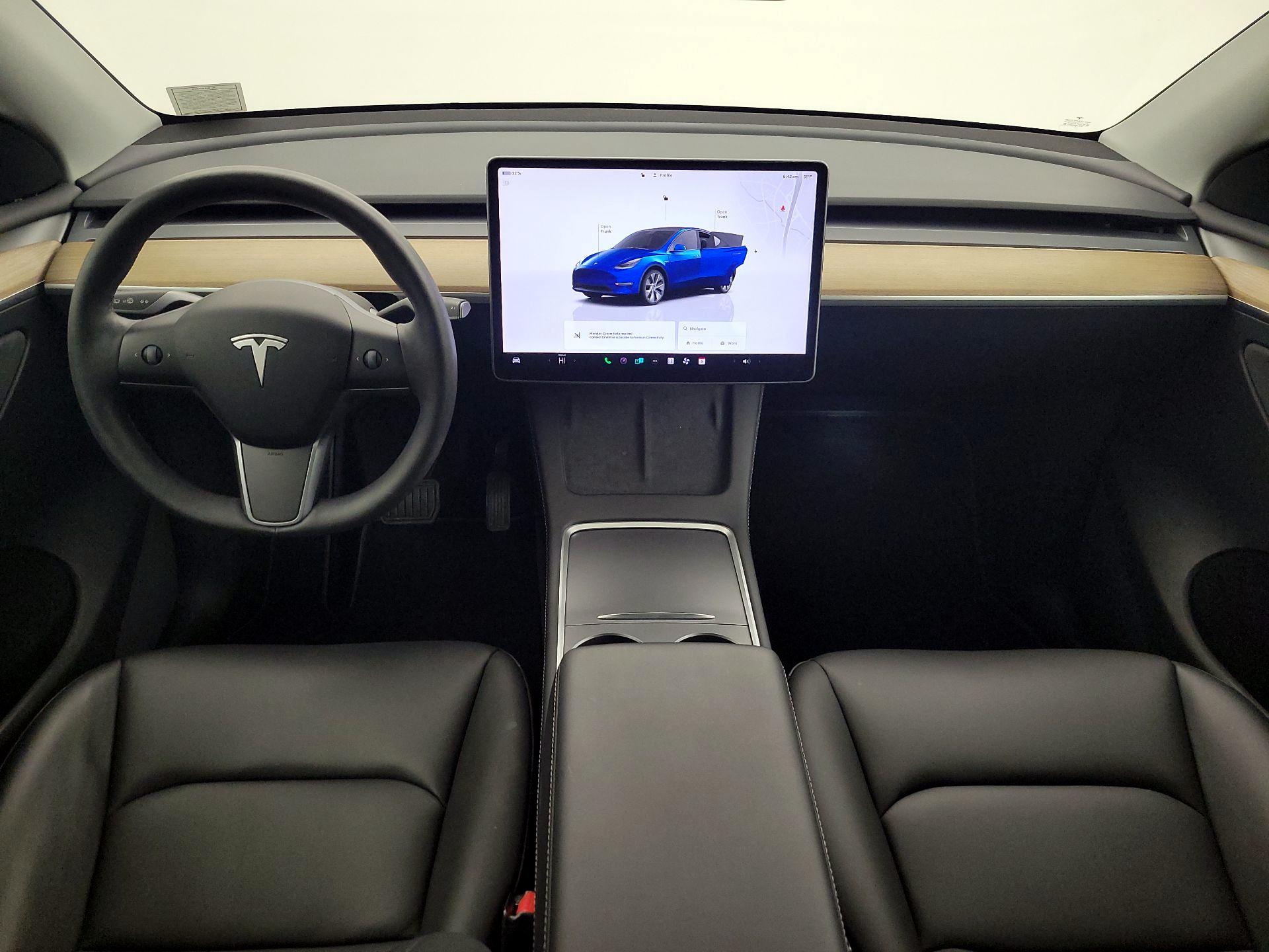 Thumbnail: 2023 Tesla Model Y - 8