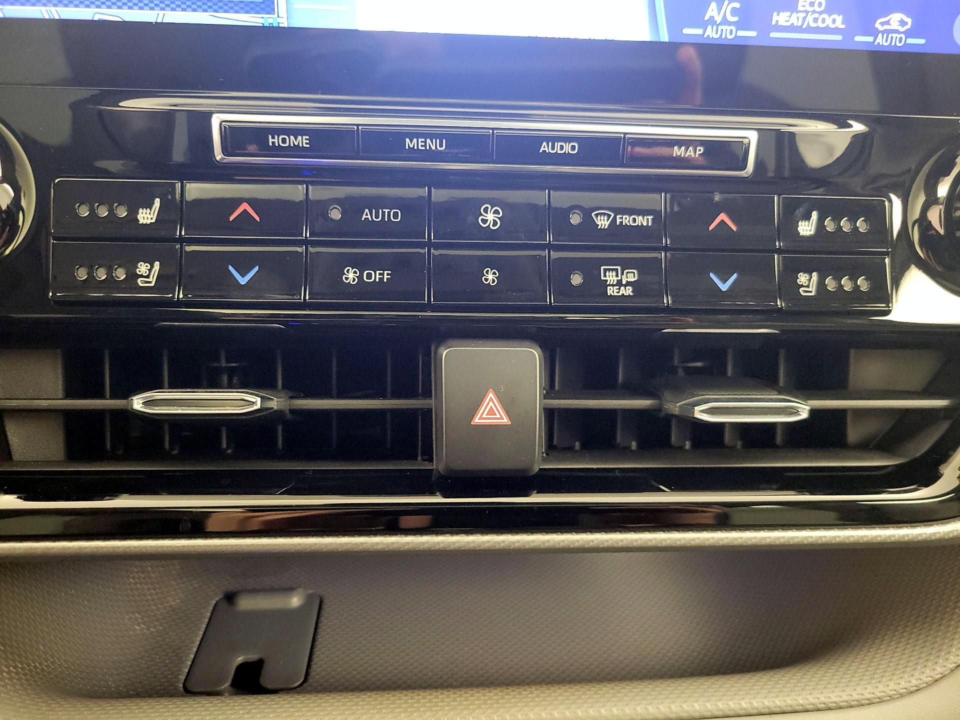 Thumbnail: 2021 Toyota Highlander - 17