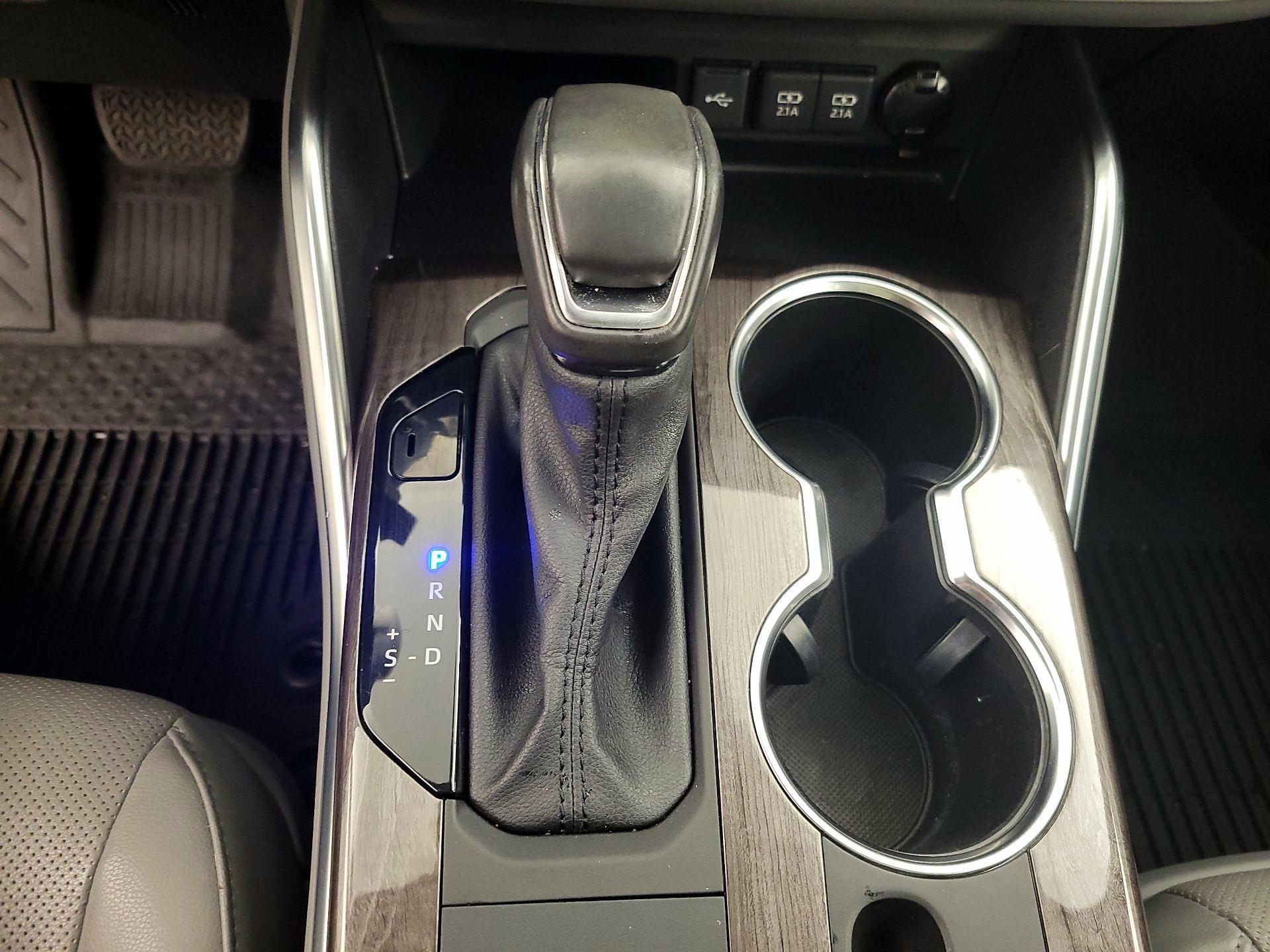 Thumbnail: 2021 Toyota Highlander - 18