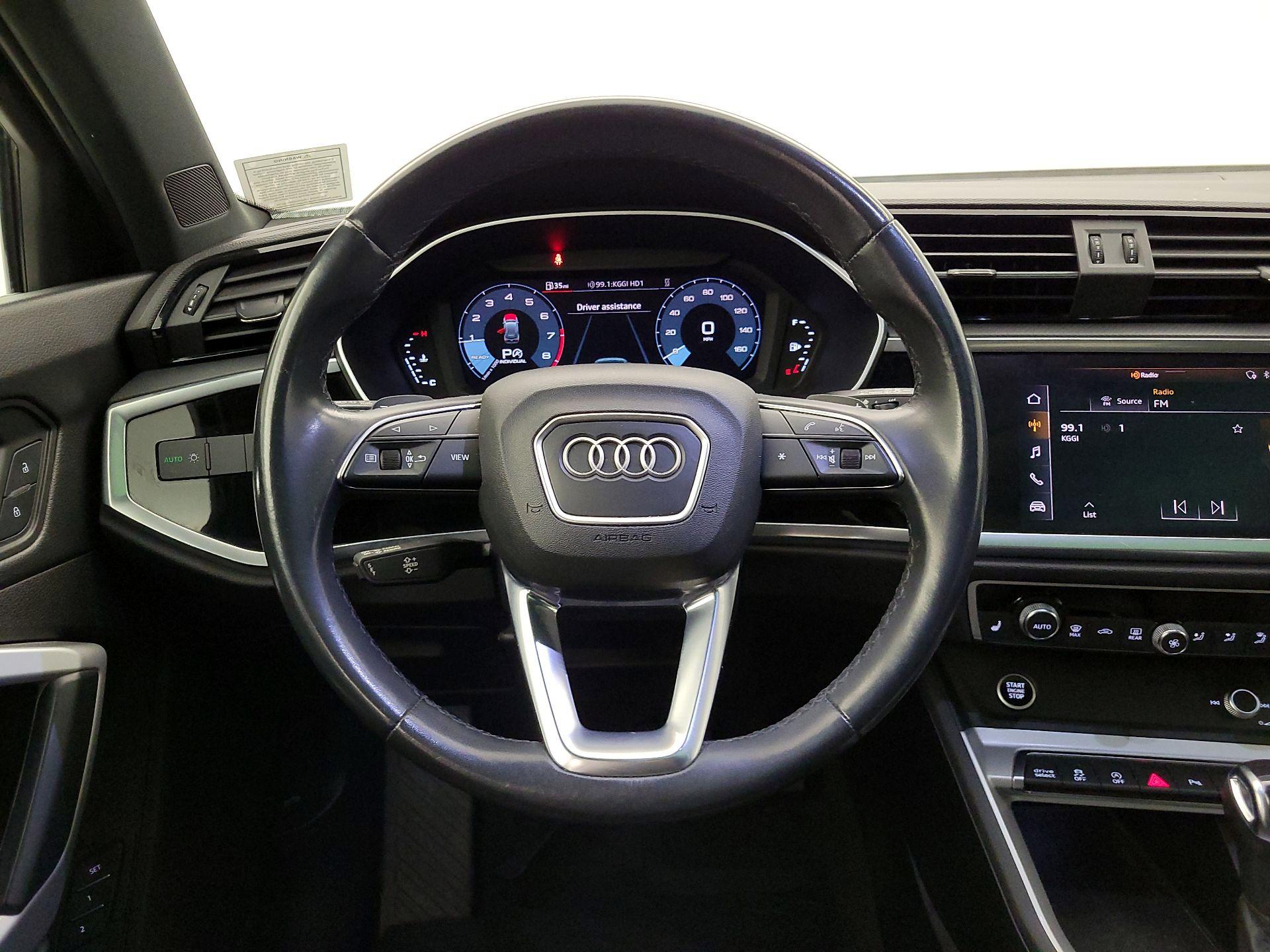 Thumbnail: 2022 Audi Q3 - 10