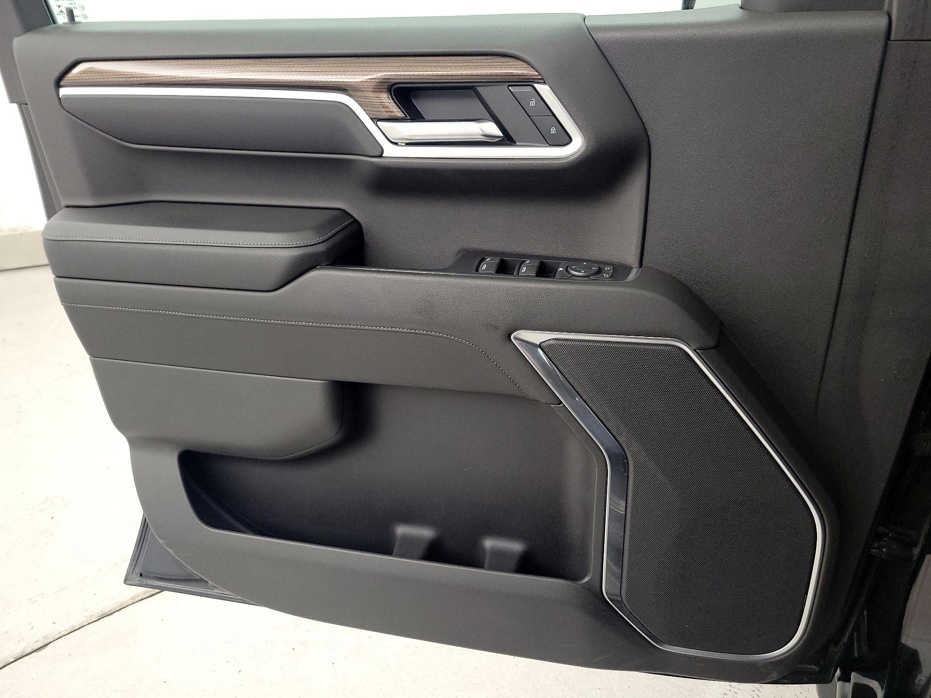 Thumbnail: 2022 Chevrolet Silverado 1500 - 12