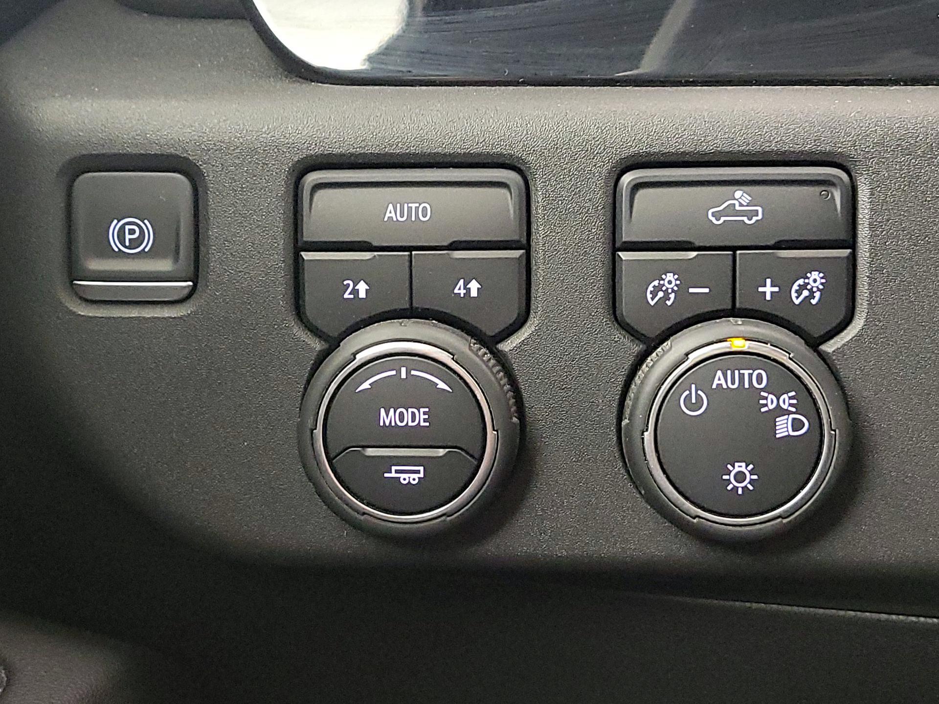 Thumbnail: 2022 Chevrolet Silverado 1500 - 13