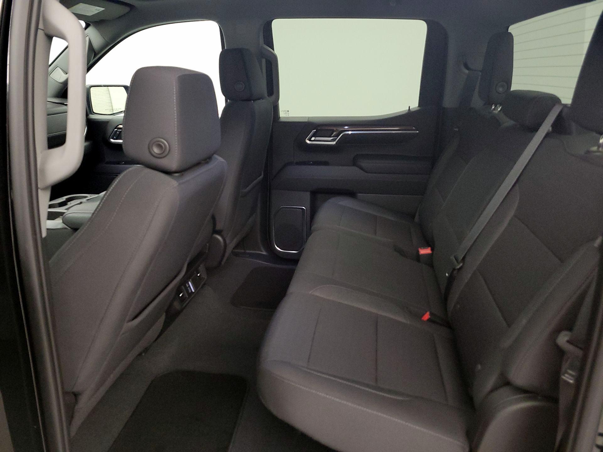 Thumbnail: 2022 Chevrolet Silverado 1500 - 19