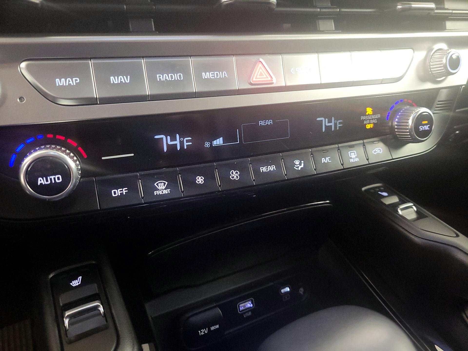 Thumbnail: 2023 Kia Telluride - 17