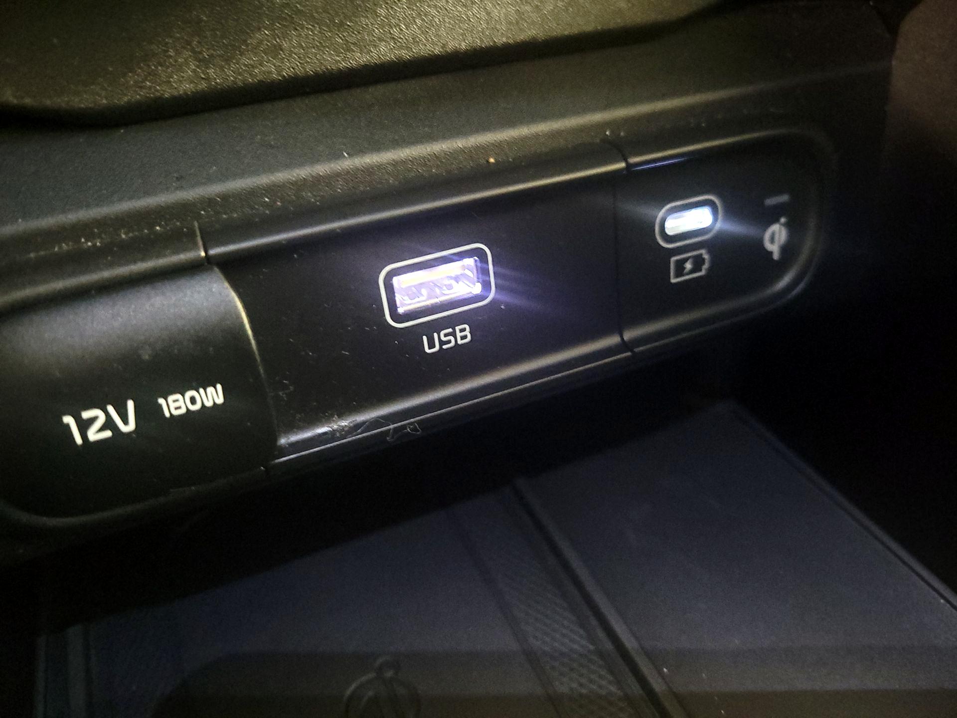 Thumbnail: 2023 Kia Telluride - 19