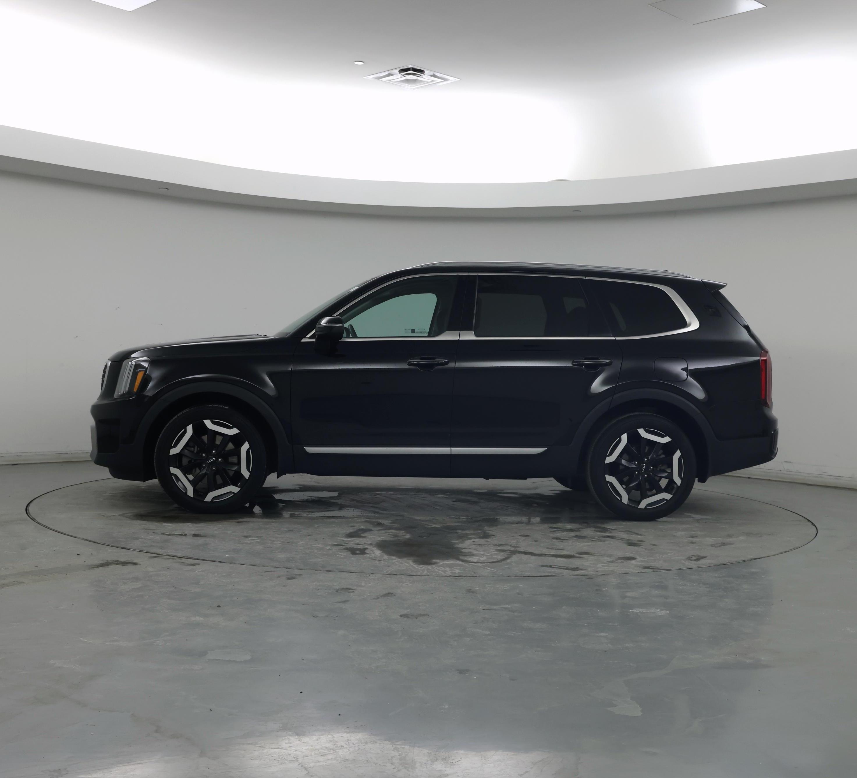 Thumbnail: 2023 Kia Telluride - 3