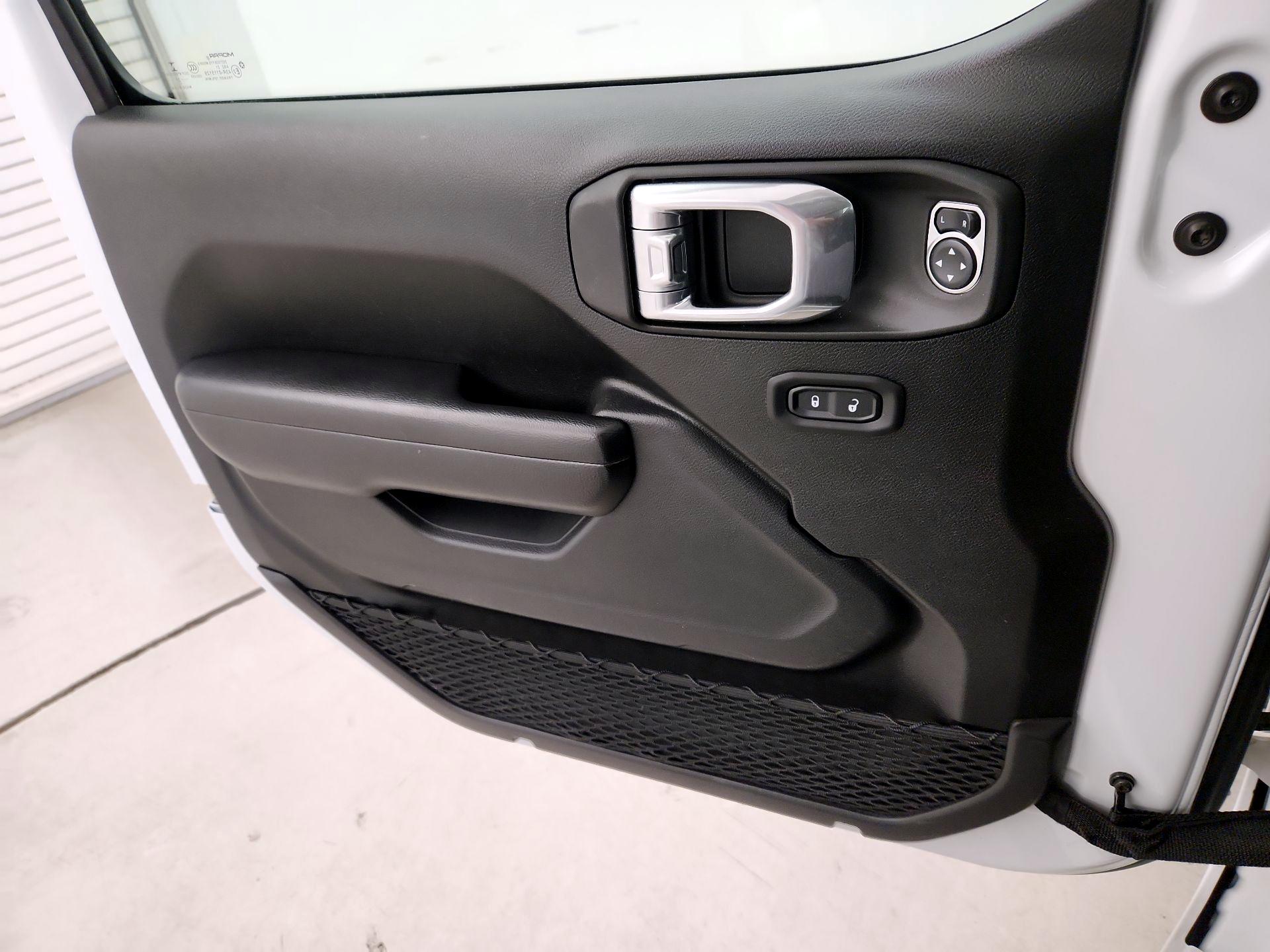 Thumbnail: 2021 Jeep Wrangler - 12