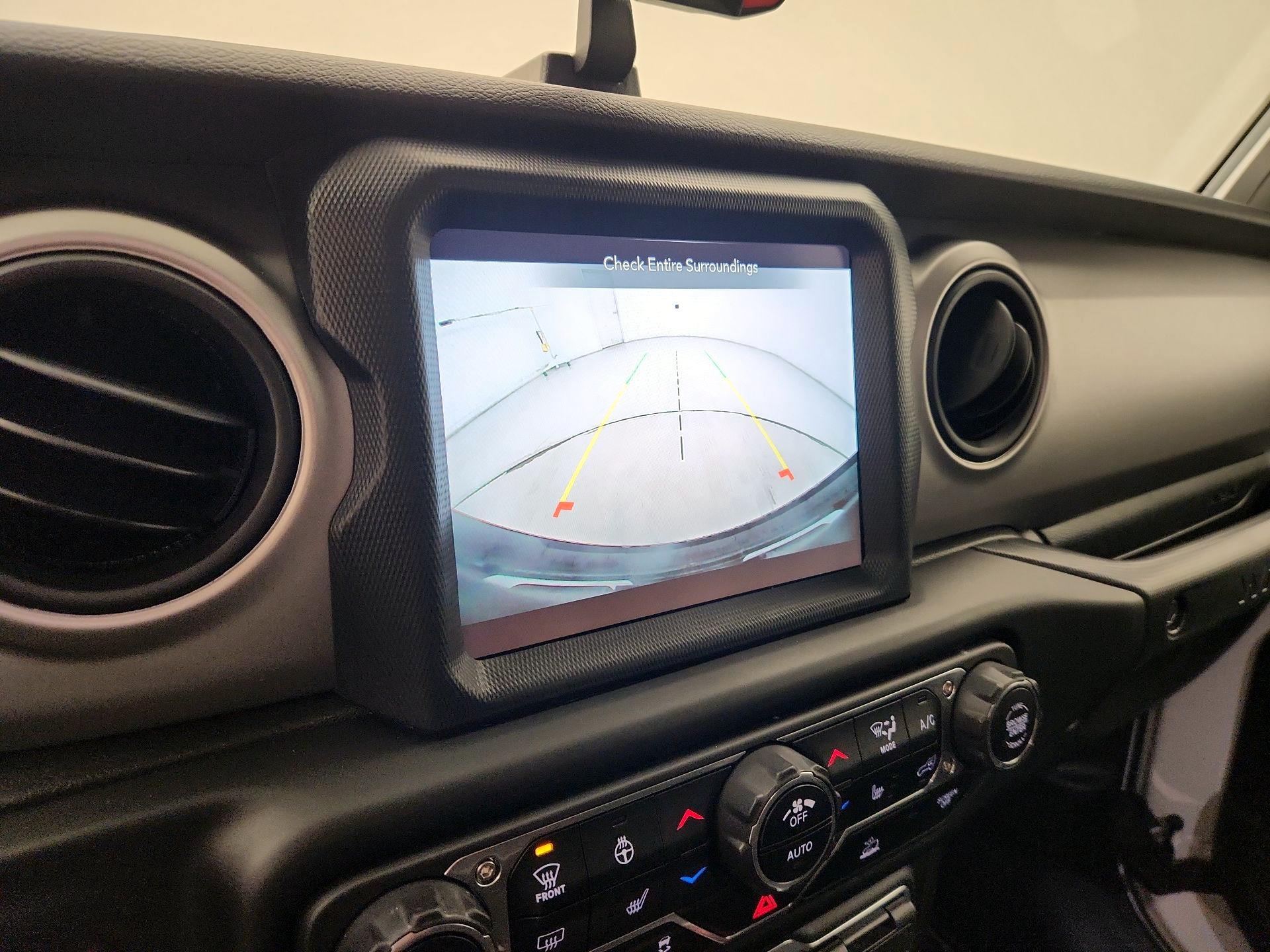 Thumbnail: 2021 Jeep Wrangler - 15