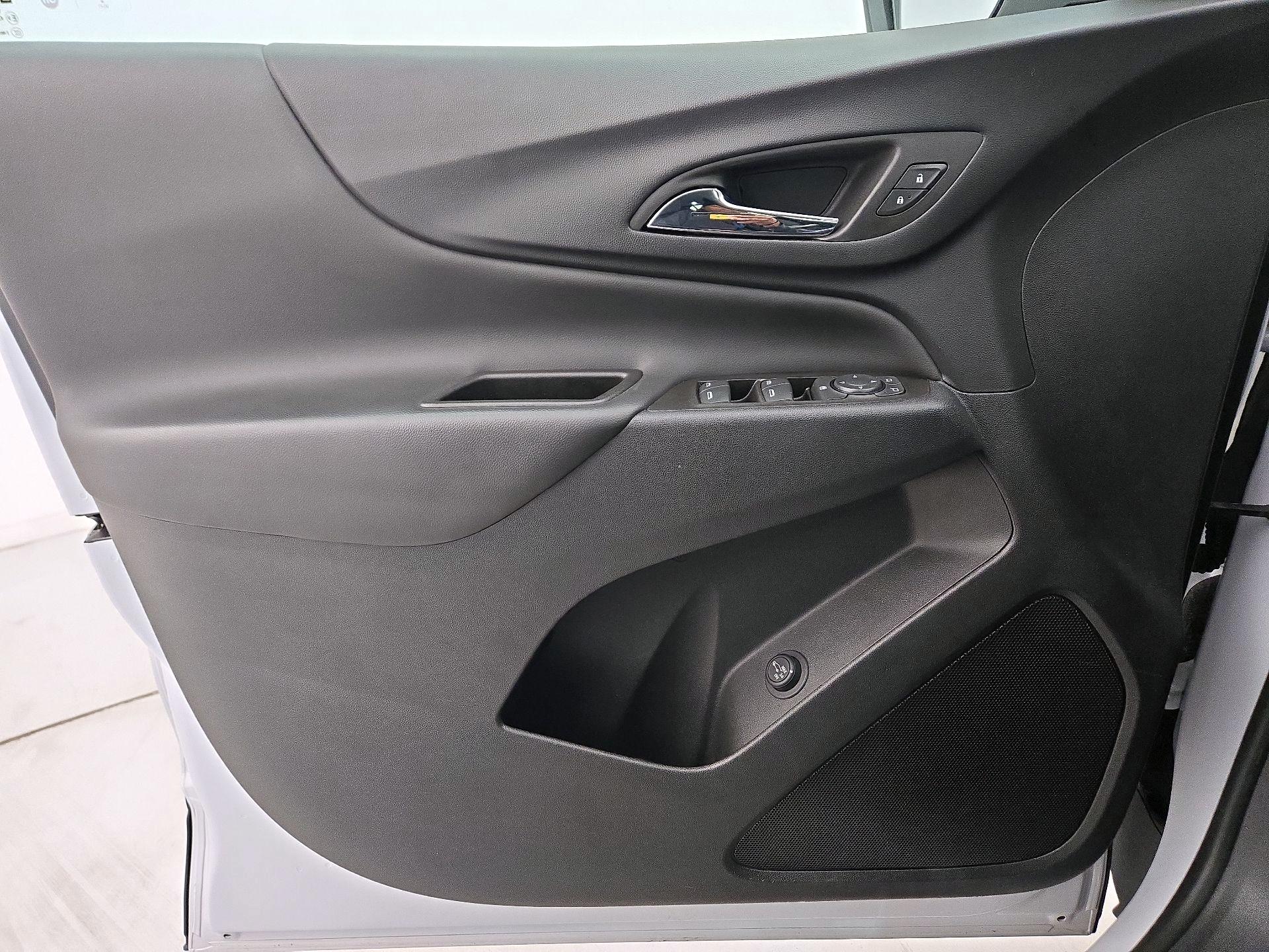 Thumbnail: 2022 Chevrolet Equinox - 12