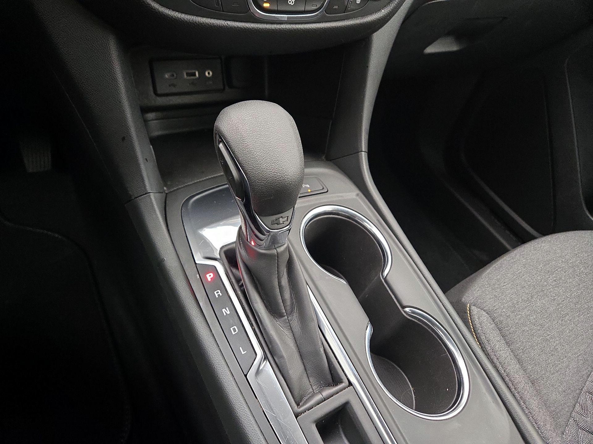 Thumbnail: 2022 Chevrolet Equinox - 17