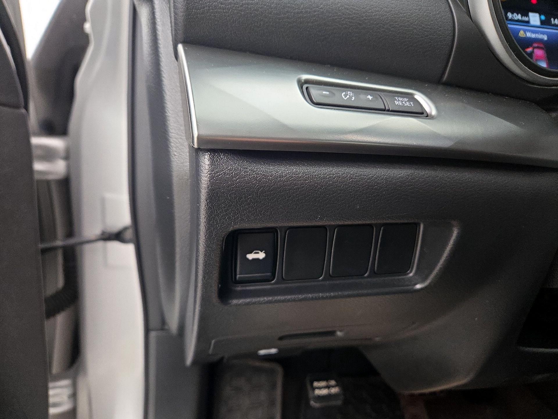 Thumbnail: 2022 Nissan Maxima - 13