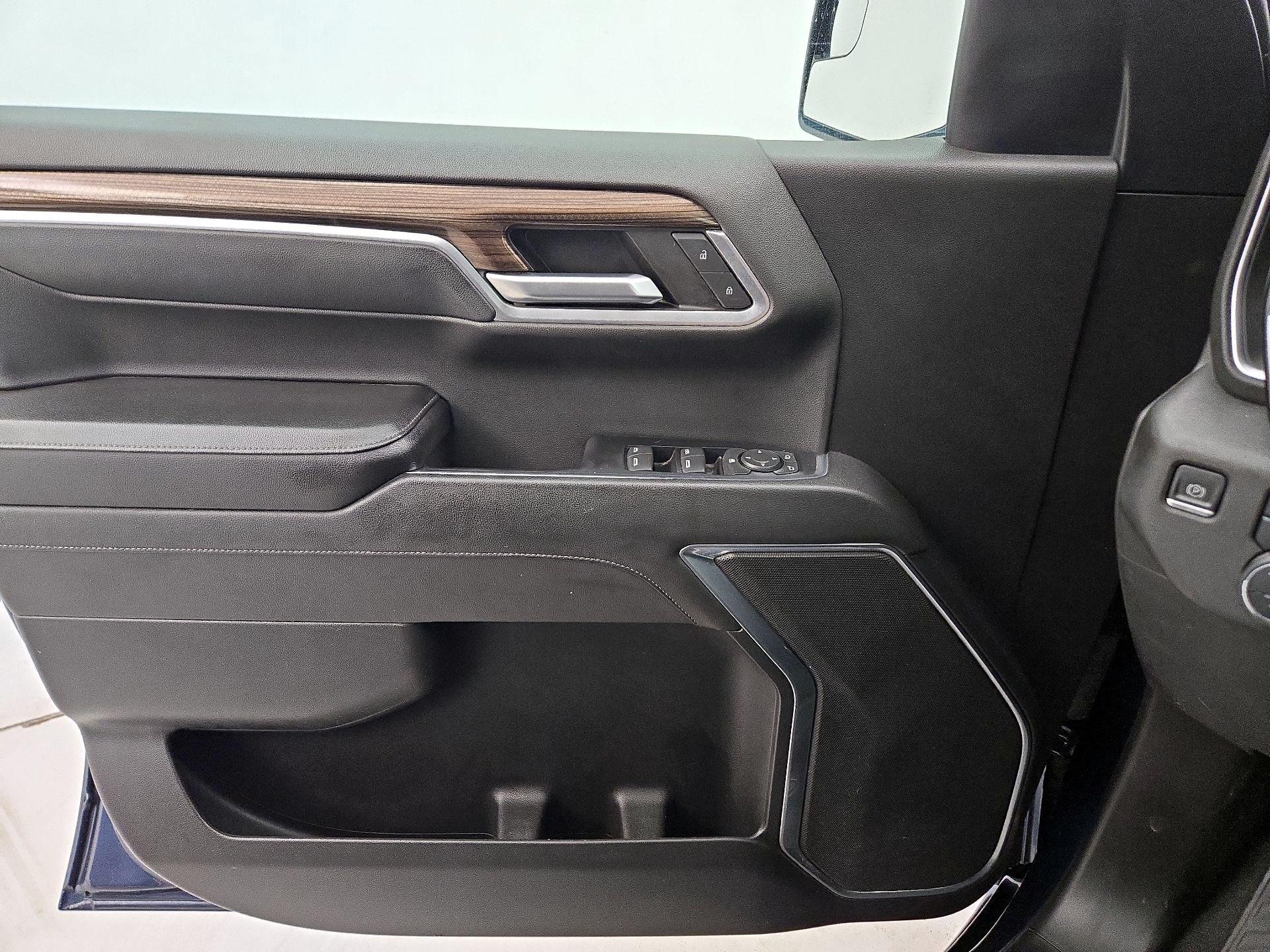 Thumbnail: 2022 Chevrolet Silverado 1500 - 12