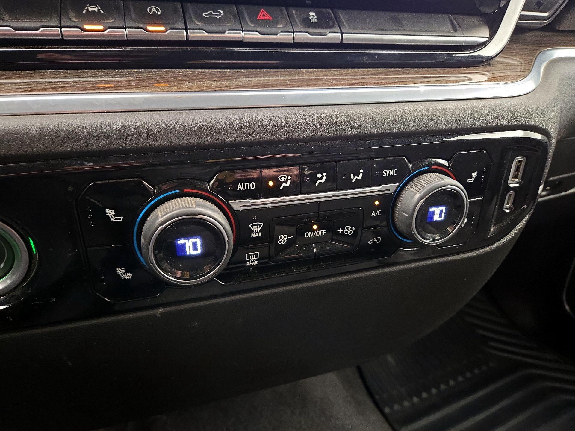 Thumbnail: 2022 Chevrolet Silverado 1500 - 16