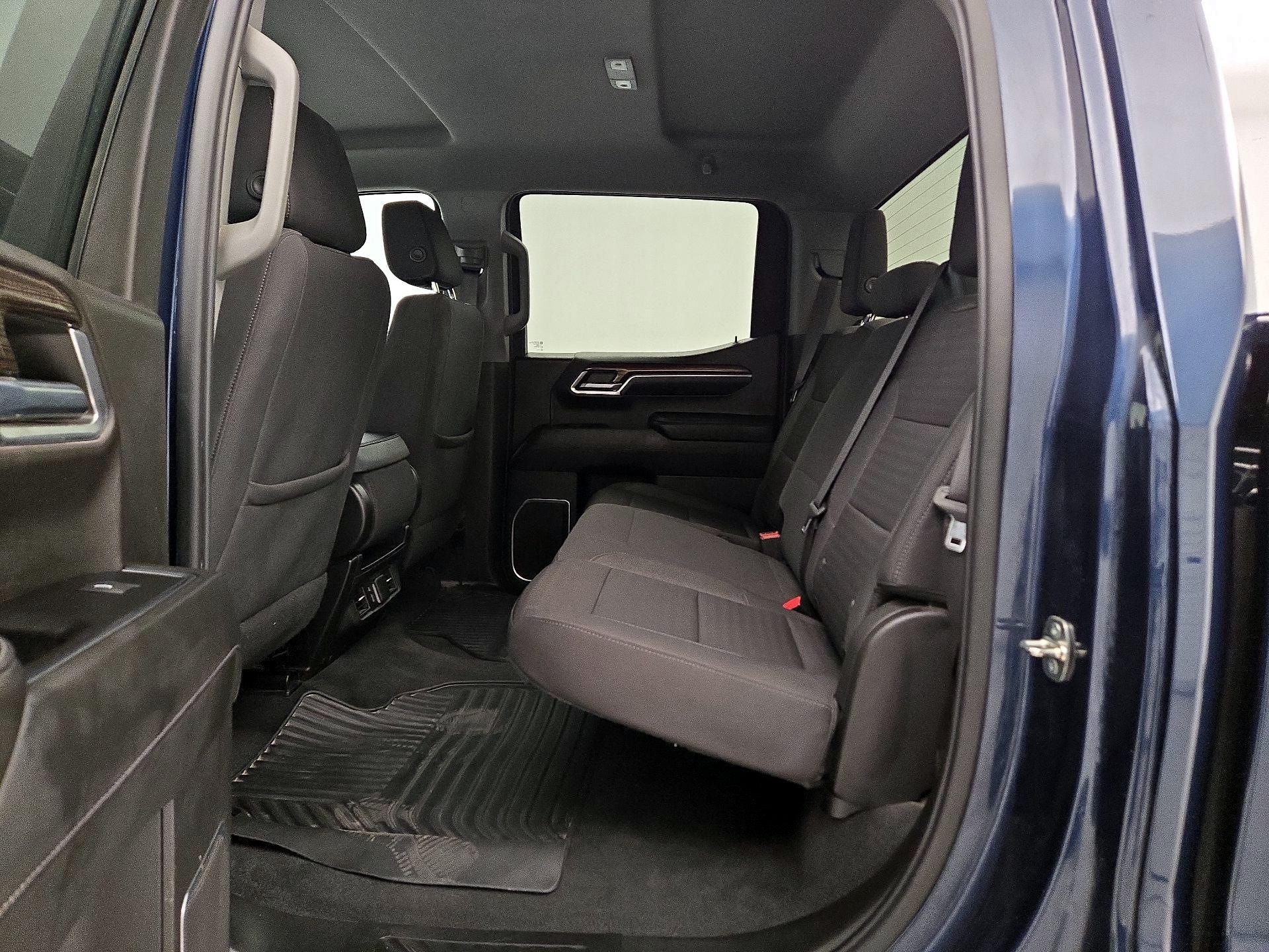 Thumbnail: 2022 Chevrolet Silverado 1500 - 19