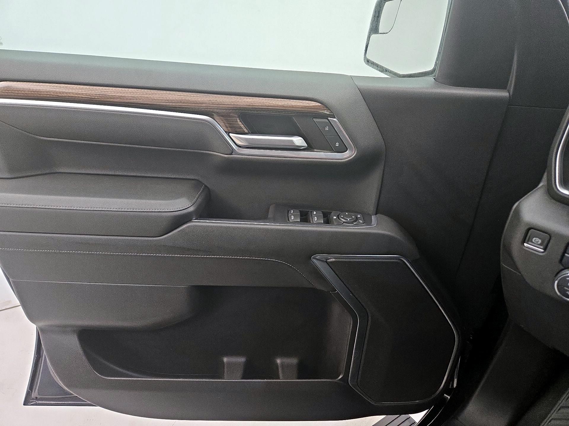 Thumbnail: 2022 Chevrolet Silverado 1500 - 12