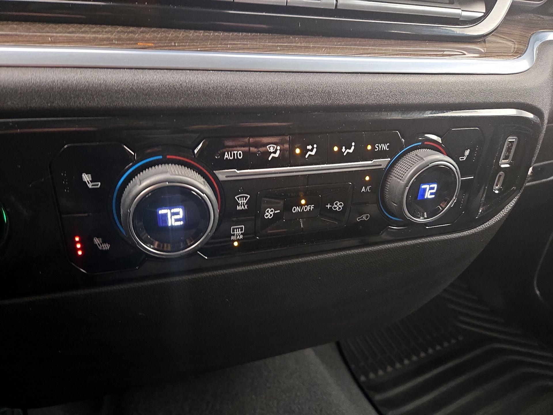 Thumbnail: 2022 Chevrolet Silverado 1500 - 16