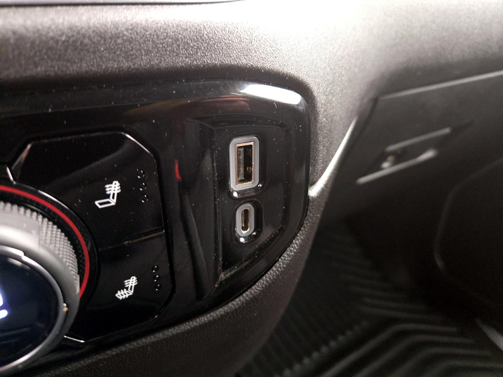 Thumbnail: 2022 Chevrolet Silverado 1500 - 18