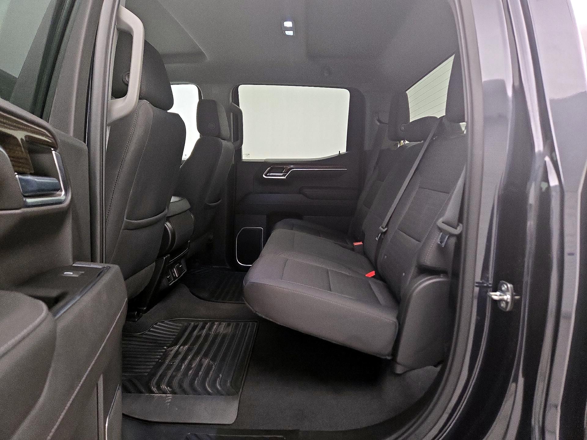 Thumbnail: 2022 Chevrolet Silverado 1500 - 19