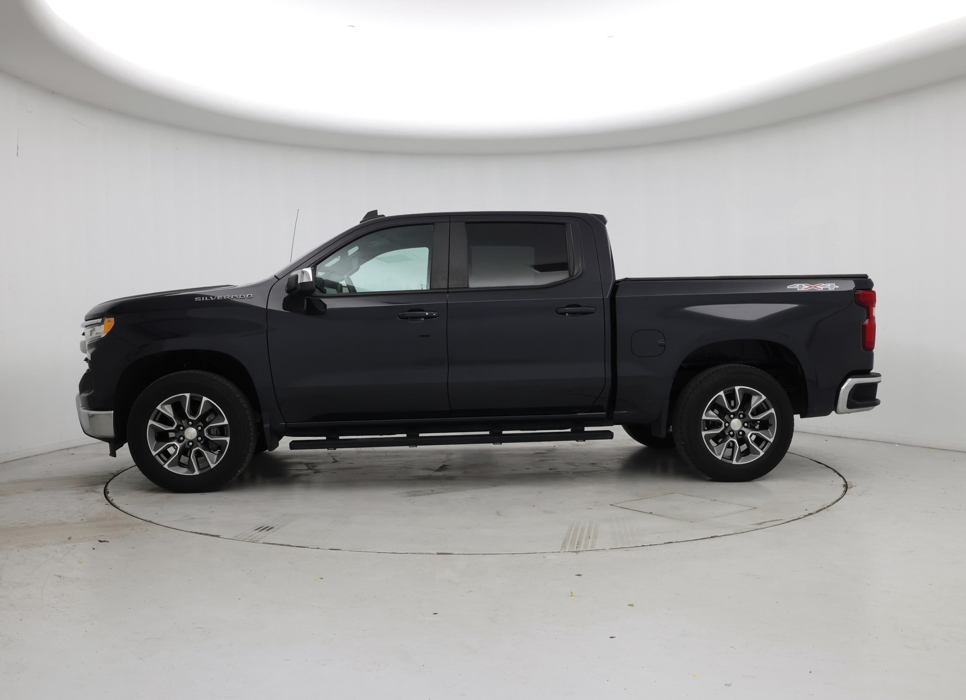 Thumbnail: 2022 Chevrolet Silverado 1500 - 3