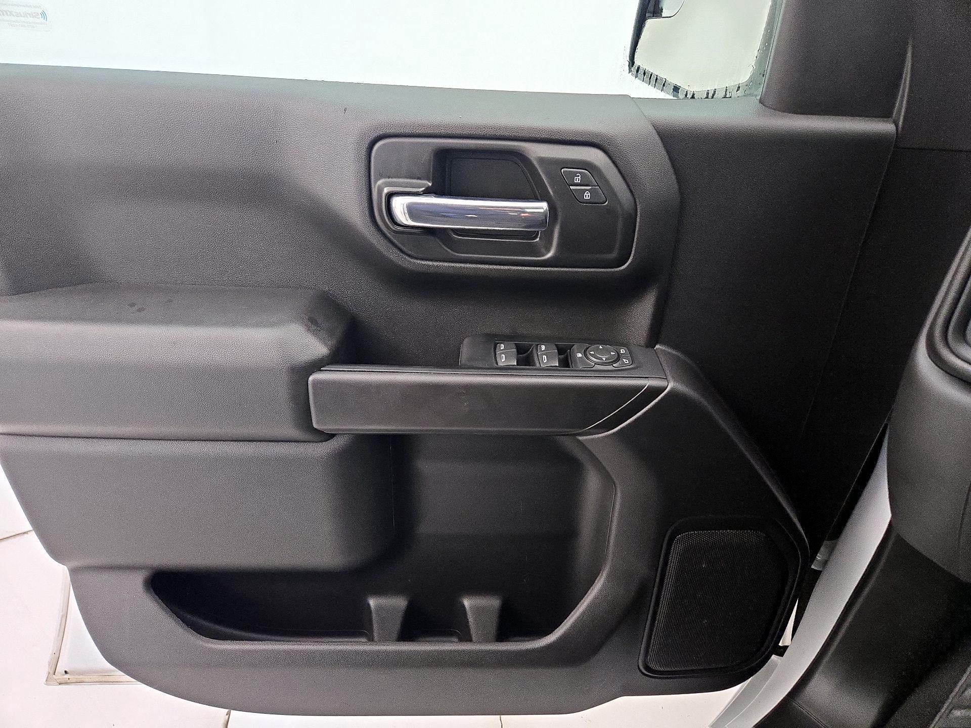 Thumbnail: 2023 Chevrolet Silverado 1500 - 12