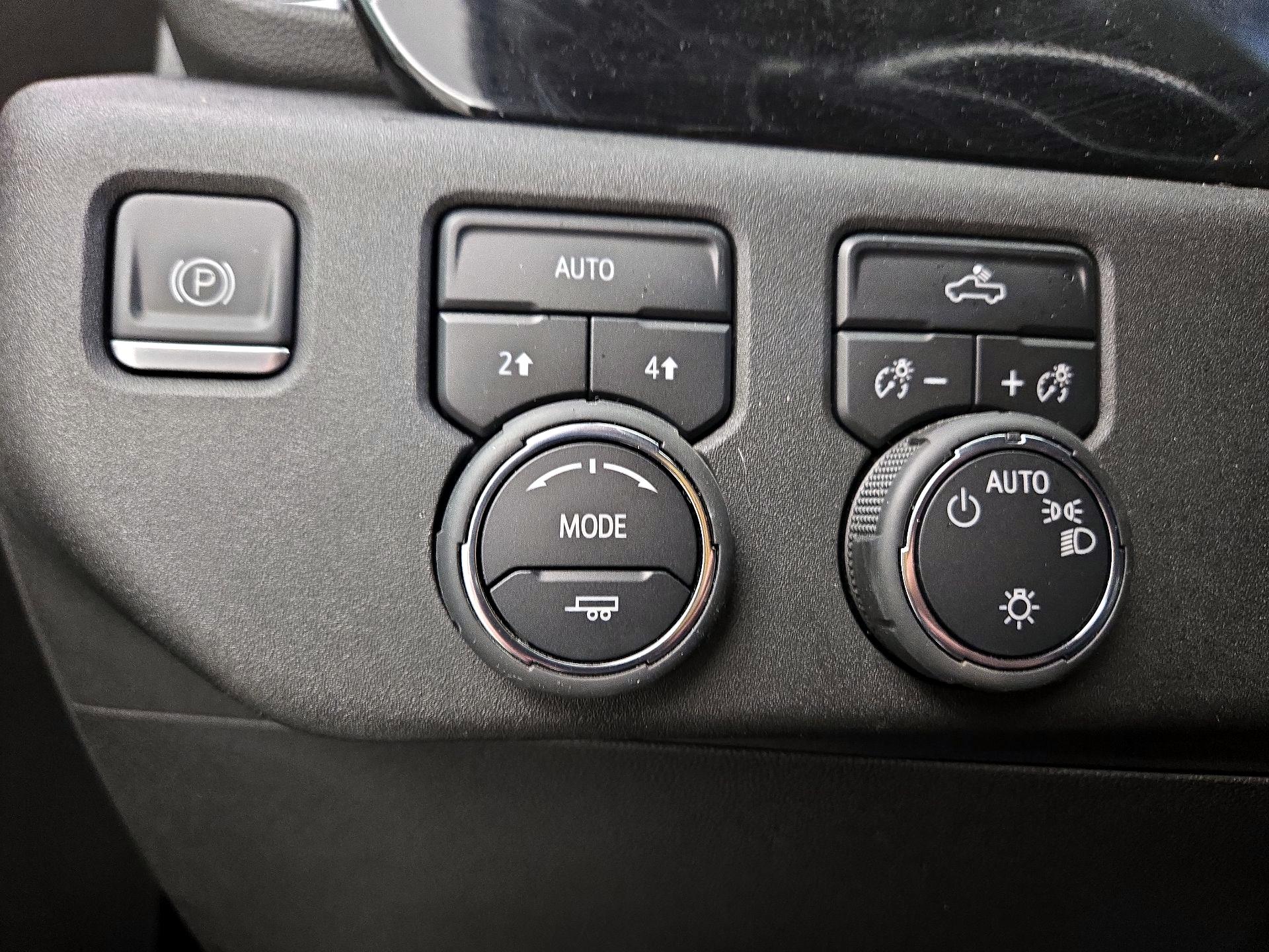 Thumbnail: 2022 Chevrolet Silverado 1500 - 13