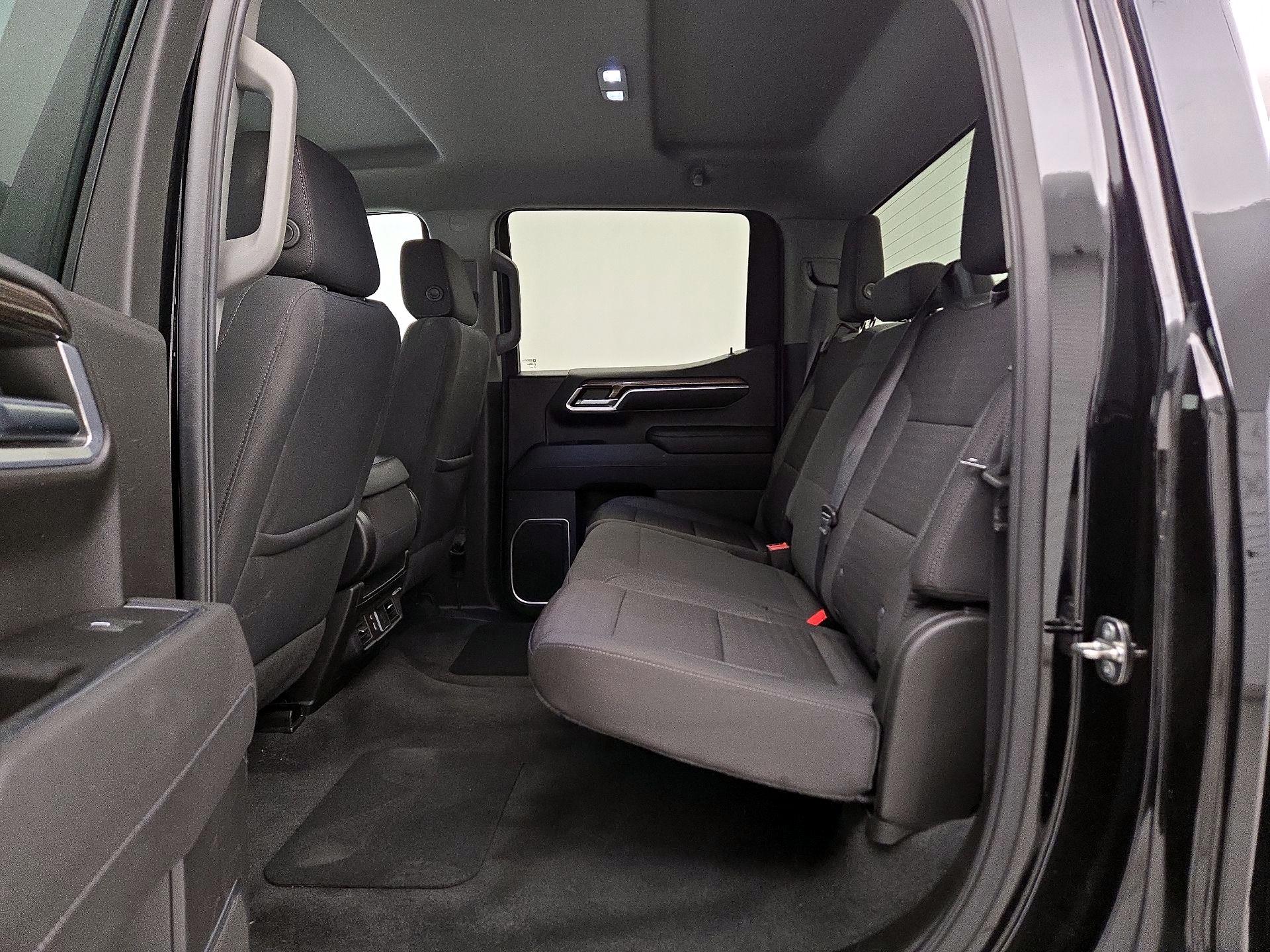 Thumbnail: 2022 Chevrolet Silverado 1500 - 19