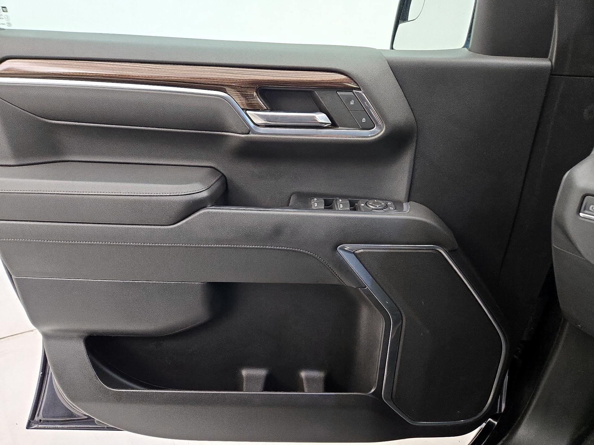 Thumbnail: 2022 Chevrolet Silverado 1500 - 12