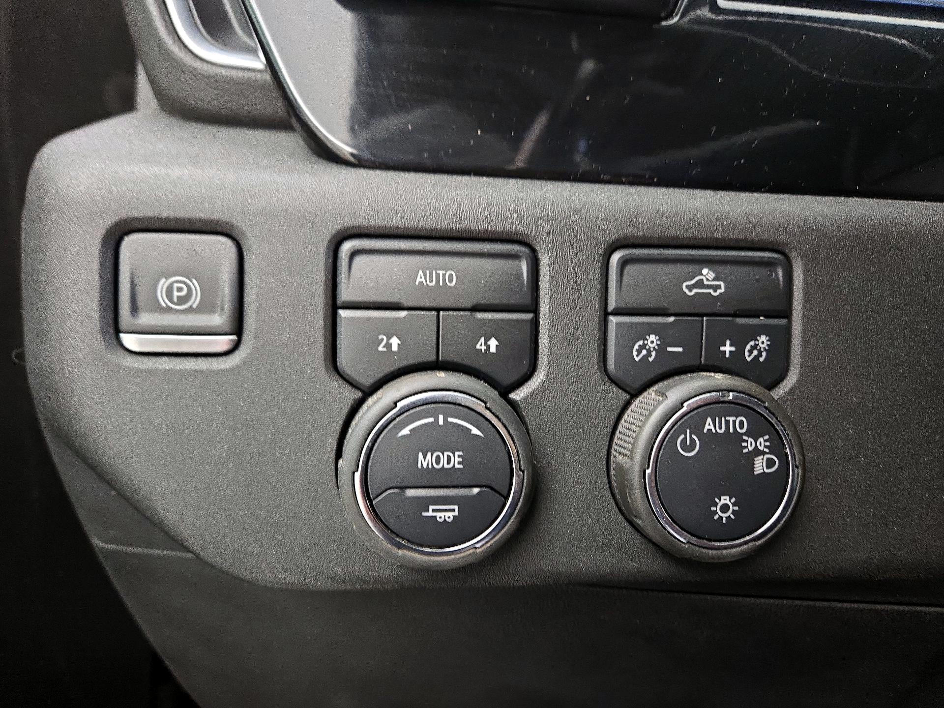 Thumbnail: 2022 Chevrolet Silverado 1500 - 13