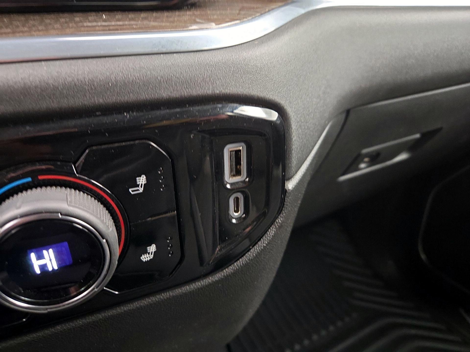 Thumbnail: 2022 Chevrolet Silverado 1500 - 18