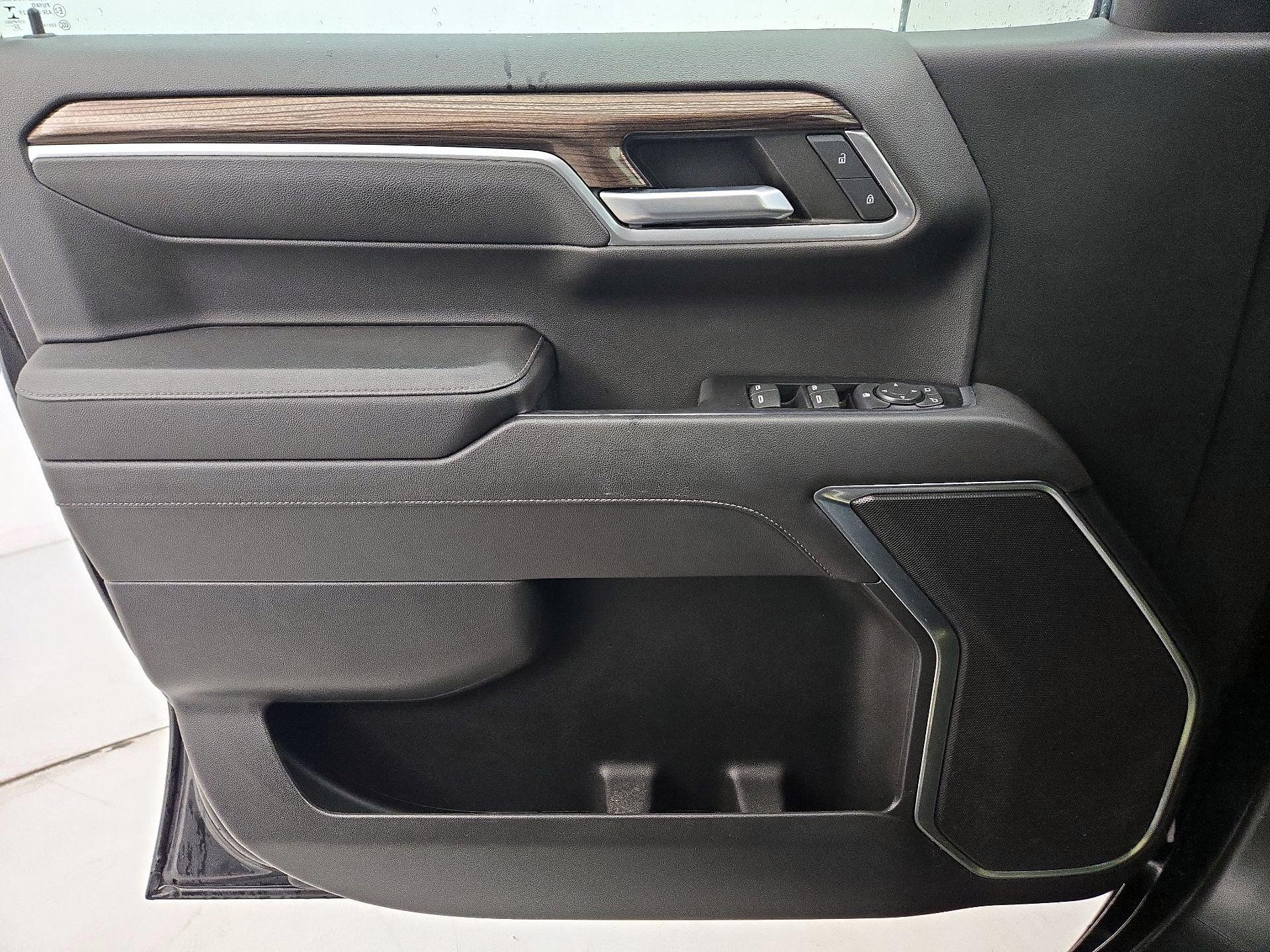 Thumbnail: 2022 Chevrolet Silverado 1500 - 12