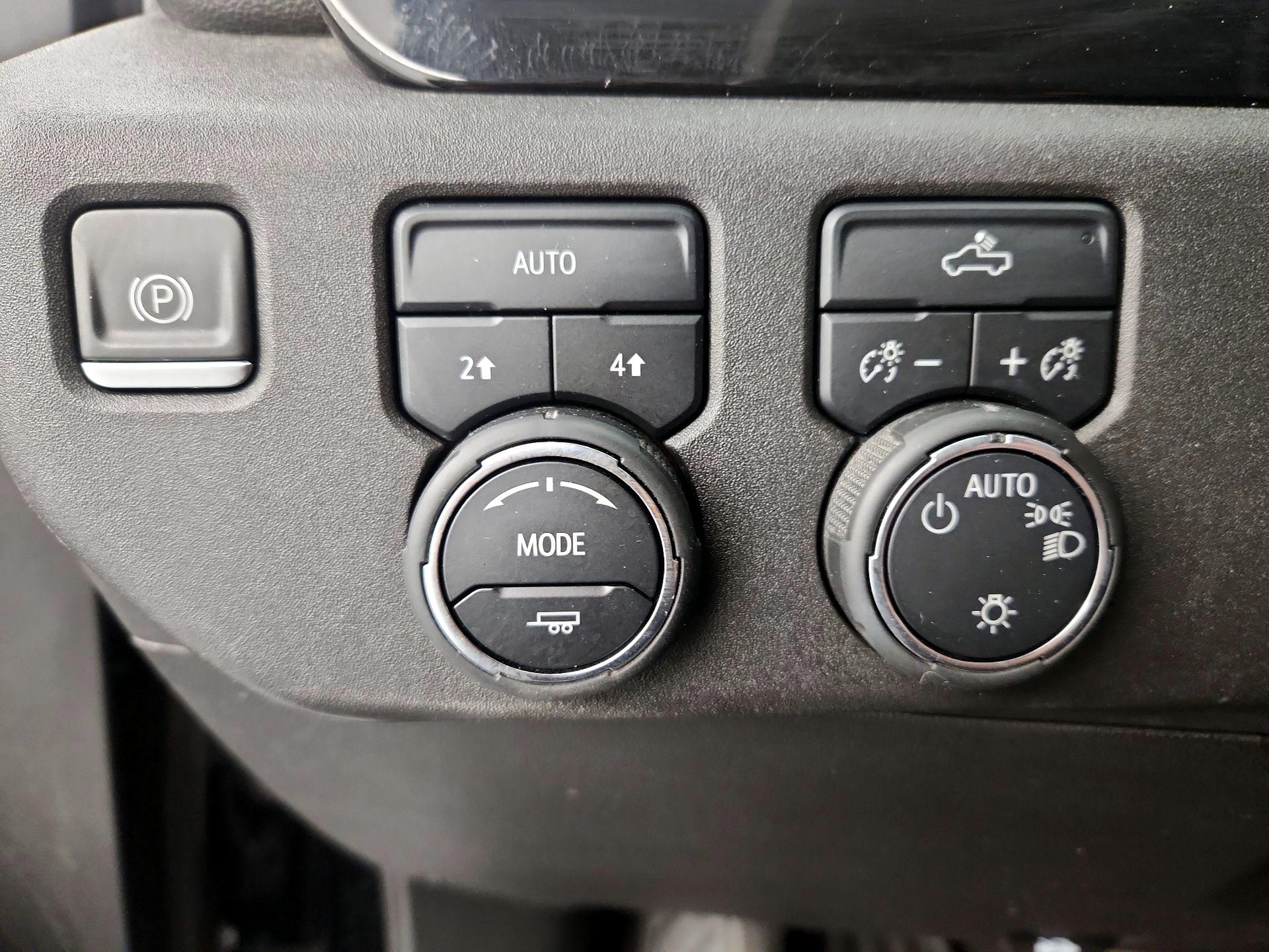 Thumbnail: 2022 Chevrolet Silverado 1500 - 13