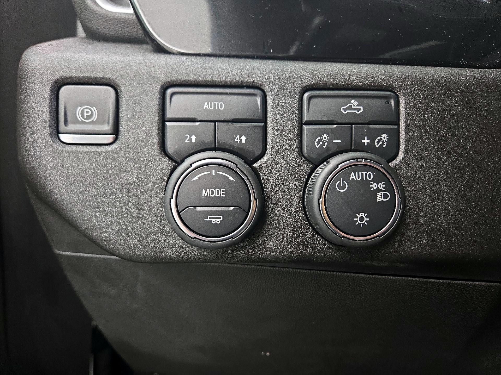 Thumbnail: 2022 Chevrolet Silverado 1500 - 13