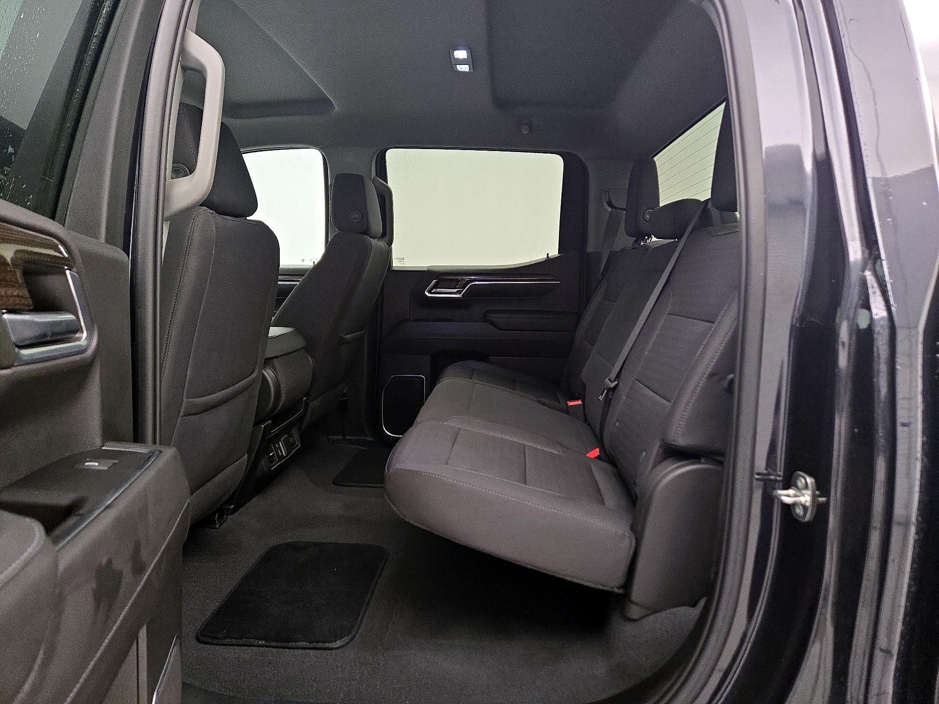 Thumbnail: 2022 Chevrolet Silverado 1500 - 19