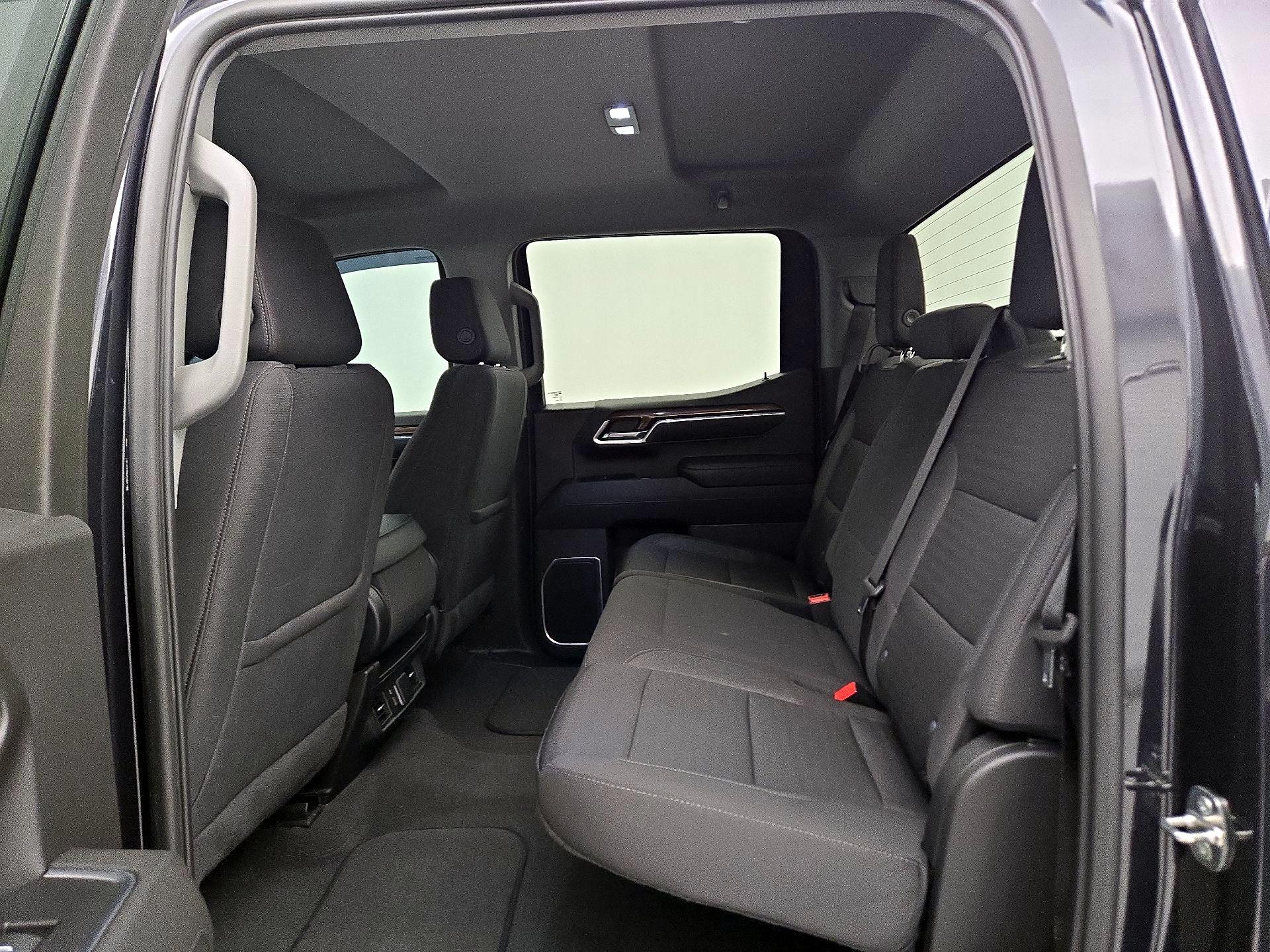 Thumbnail: 2022 Chevrolet Silverado 1500 - 19